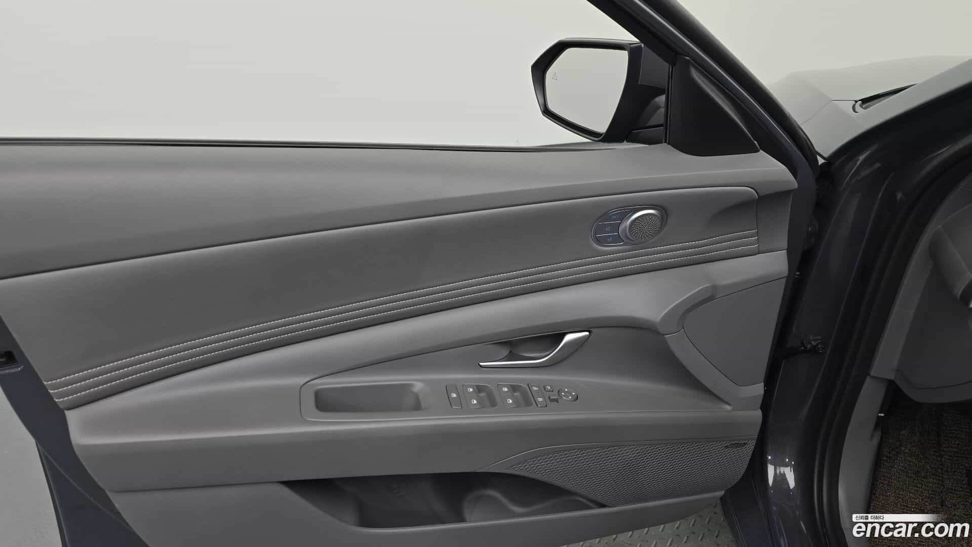 AVANTE Hyundai 2023.11-INNER-034