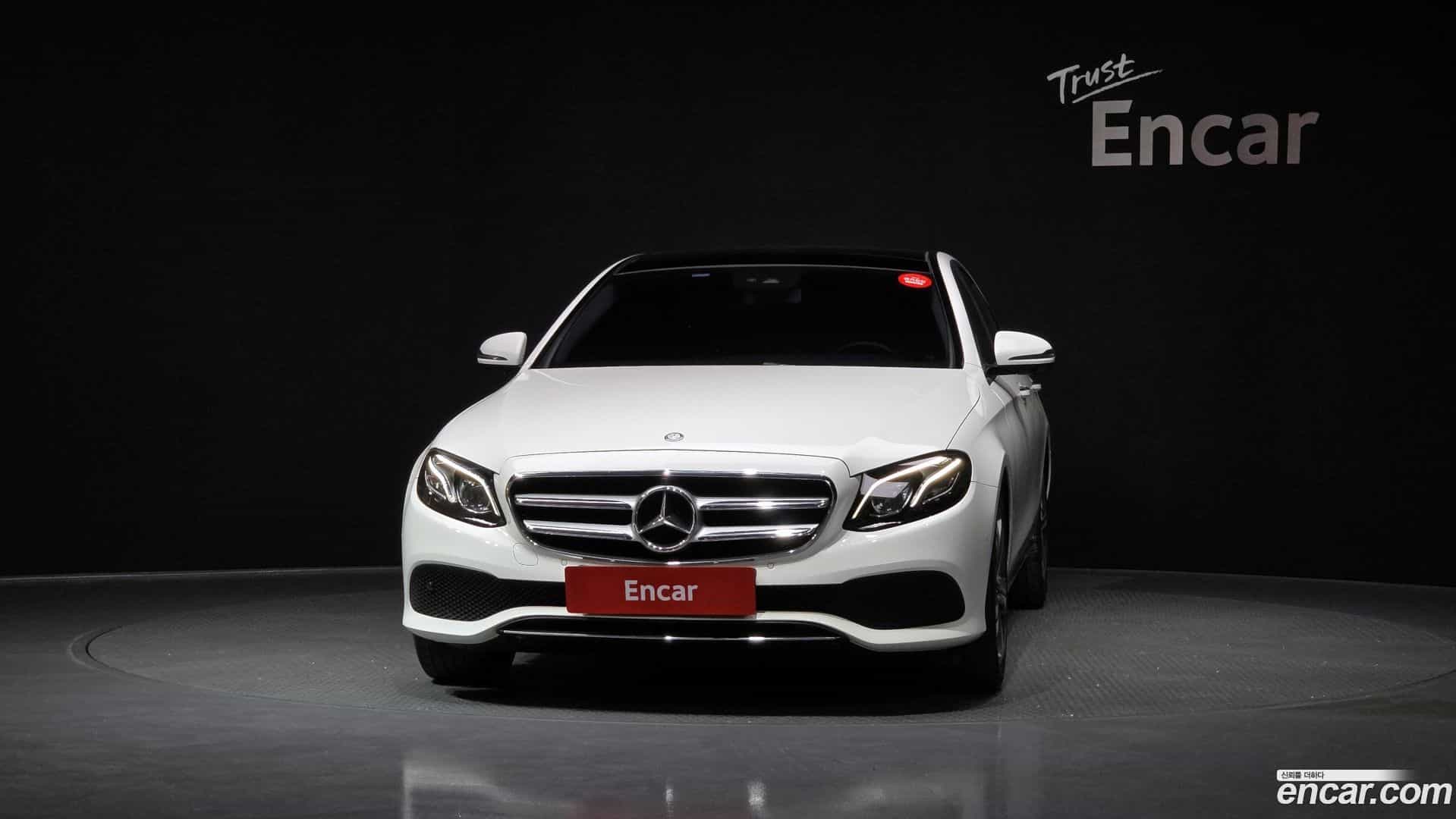 E-Class Mercedes-Benz 2016.9-OUTER-003