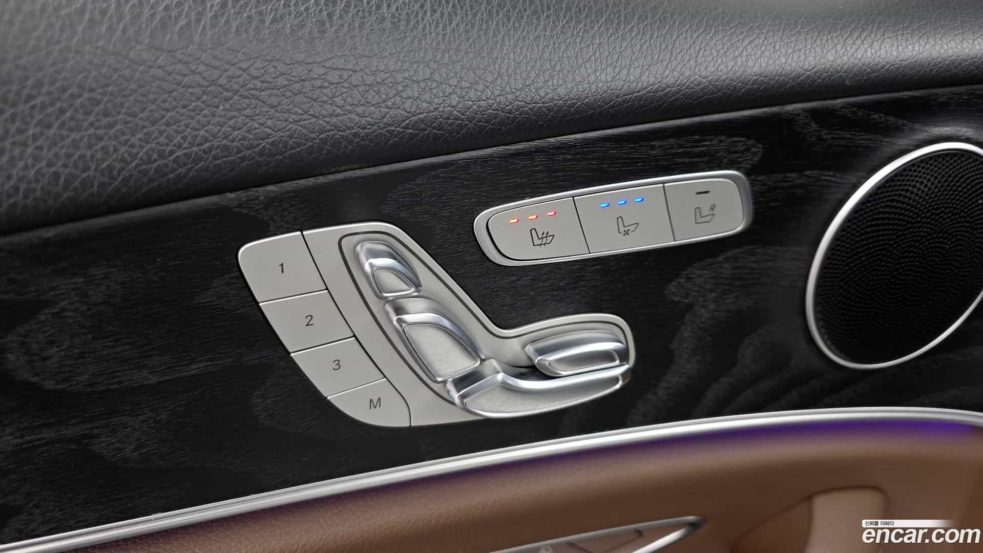 E-Class Mercedes-Benz 2016.9-OPTION-020