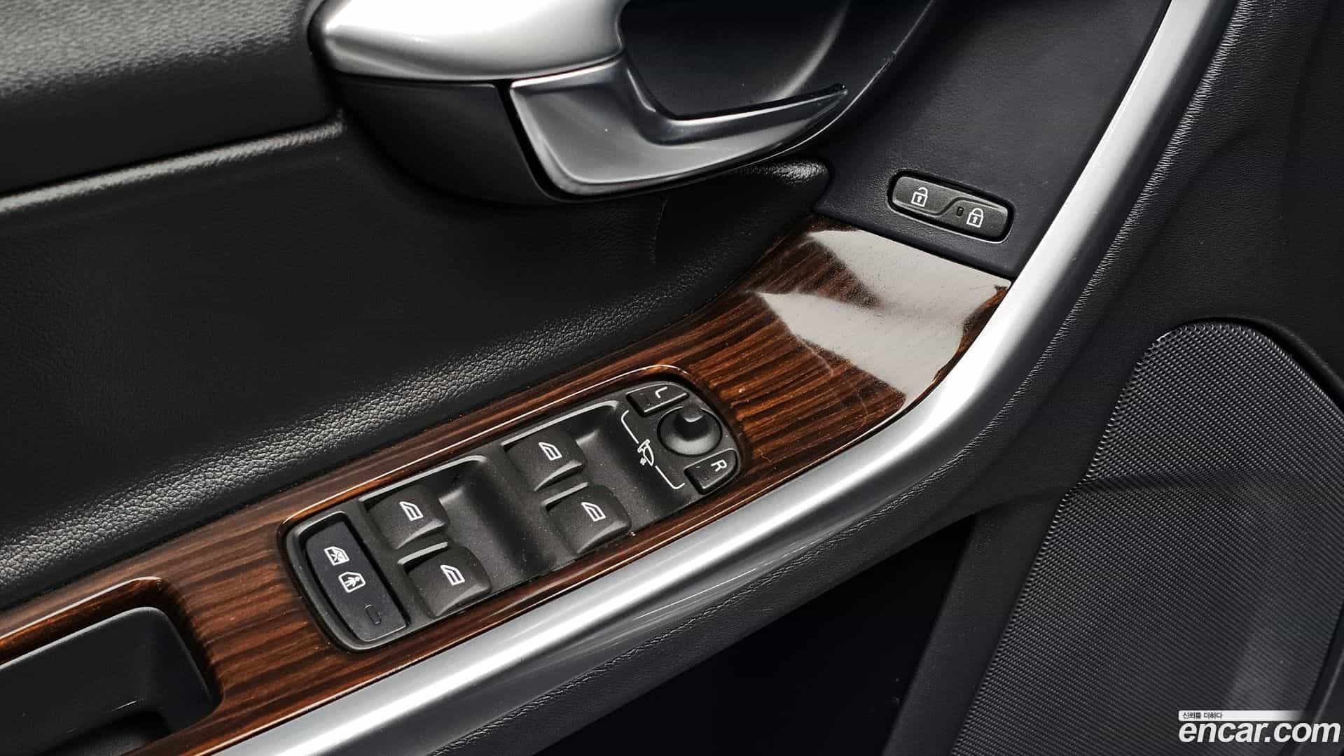 S60 Volvo 2018.5-OPTION-042