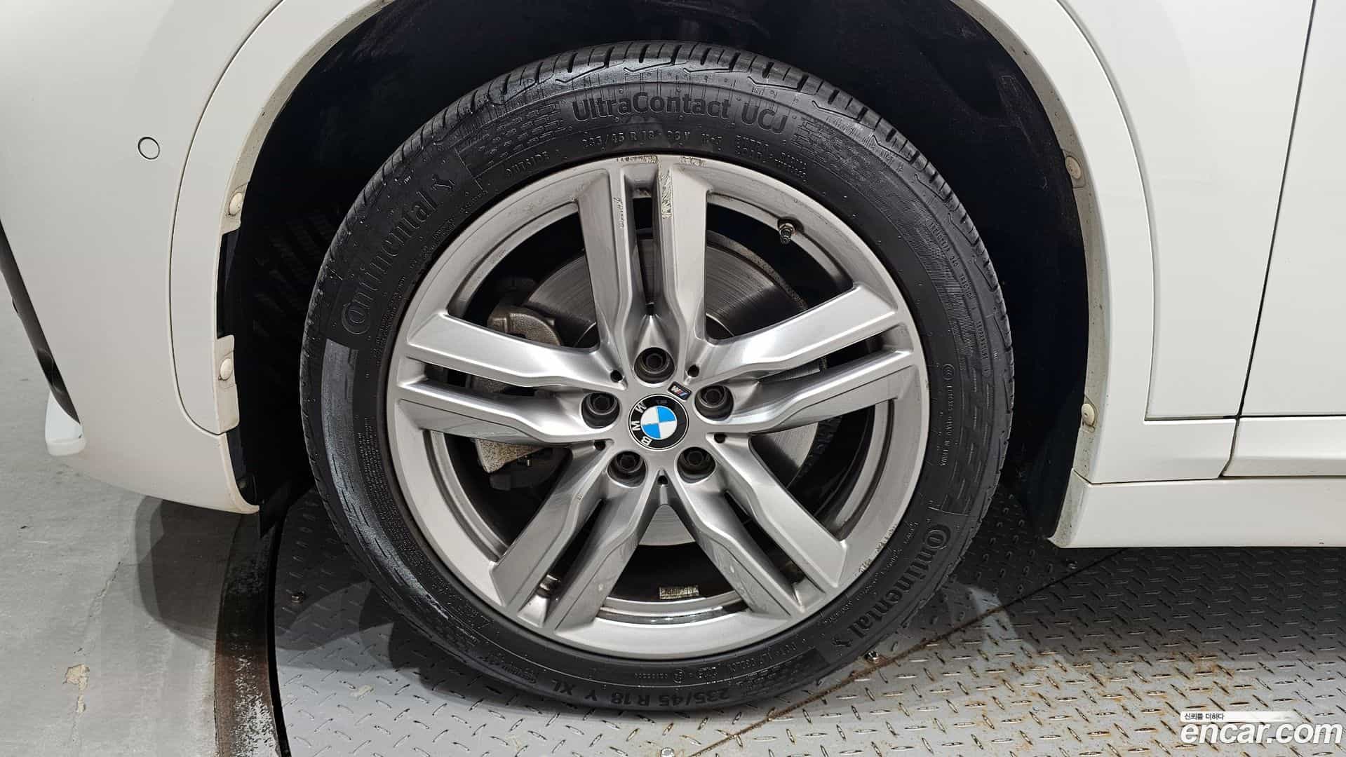 X1 BMW 2022.0-OUTER-005