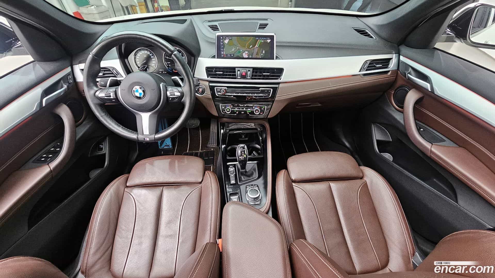 X1 BMW 2022.0-INNER-007