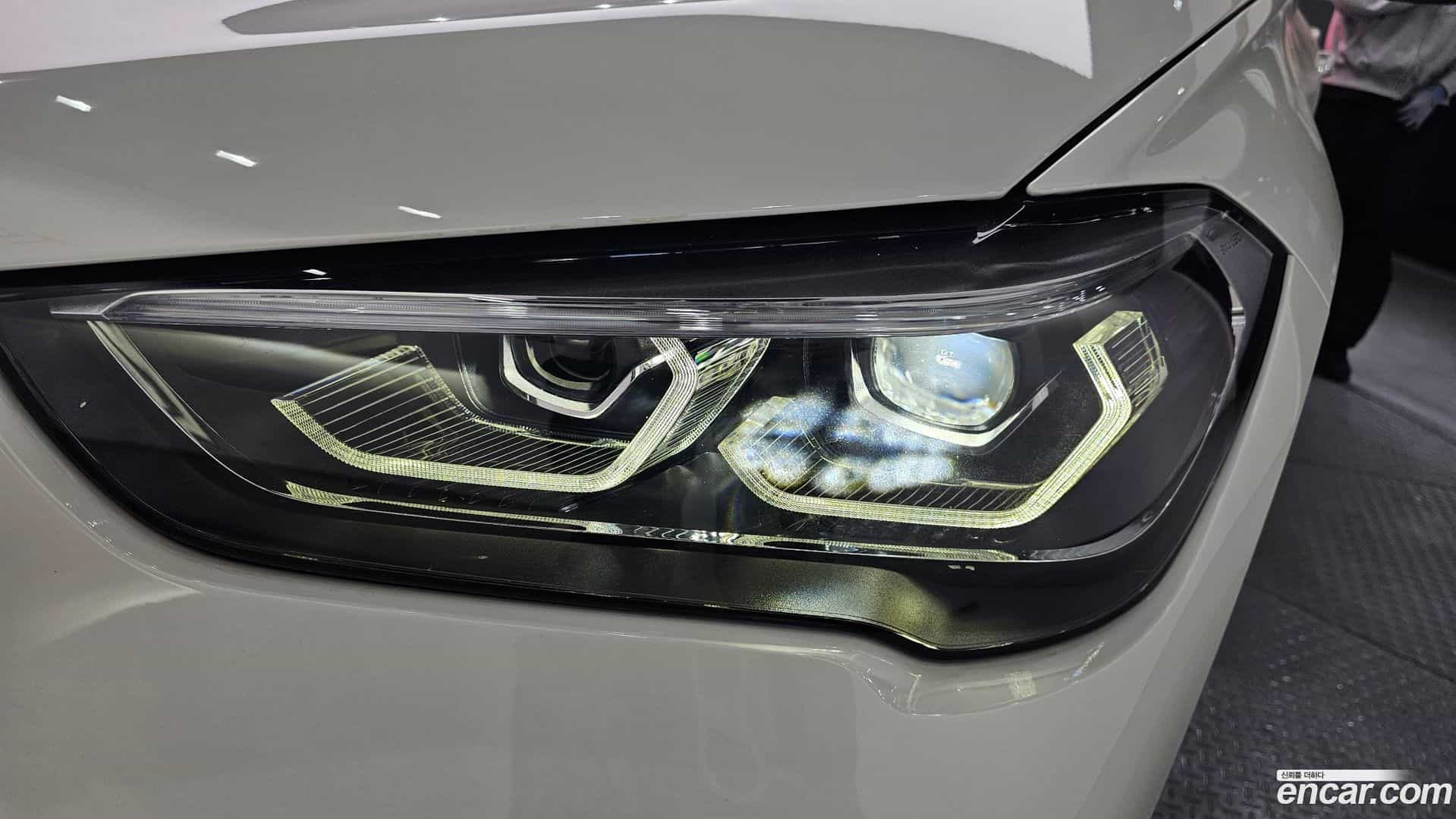 X1 BMW 2022.0-OUTER-032