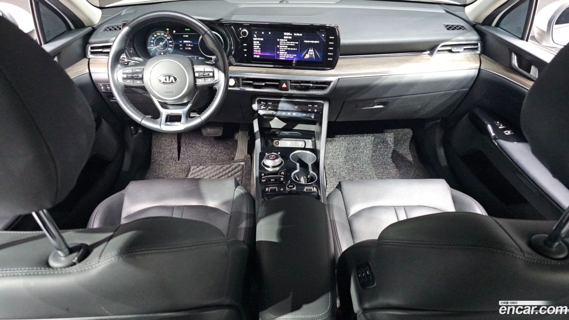 Main__Slider__Photo:K5 Kia 2020.3-6
