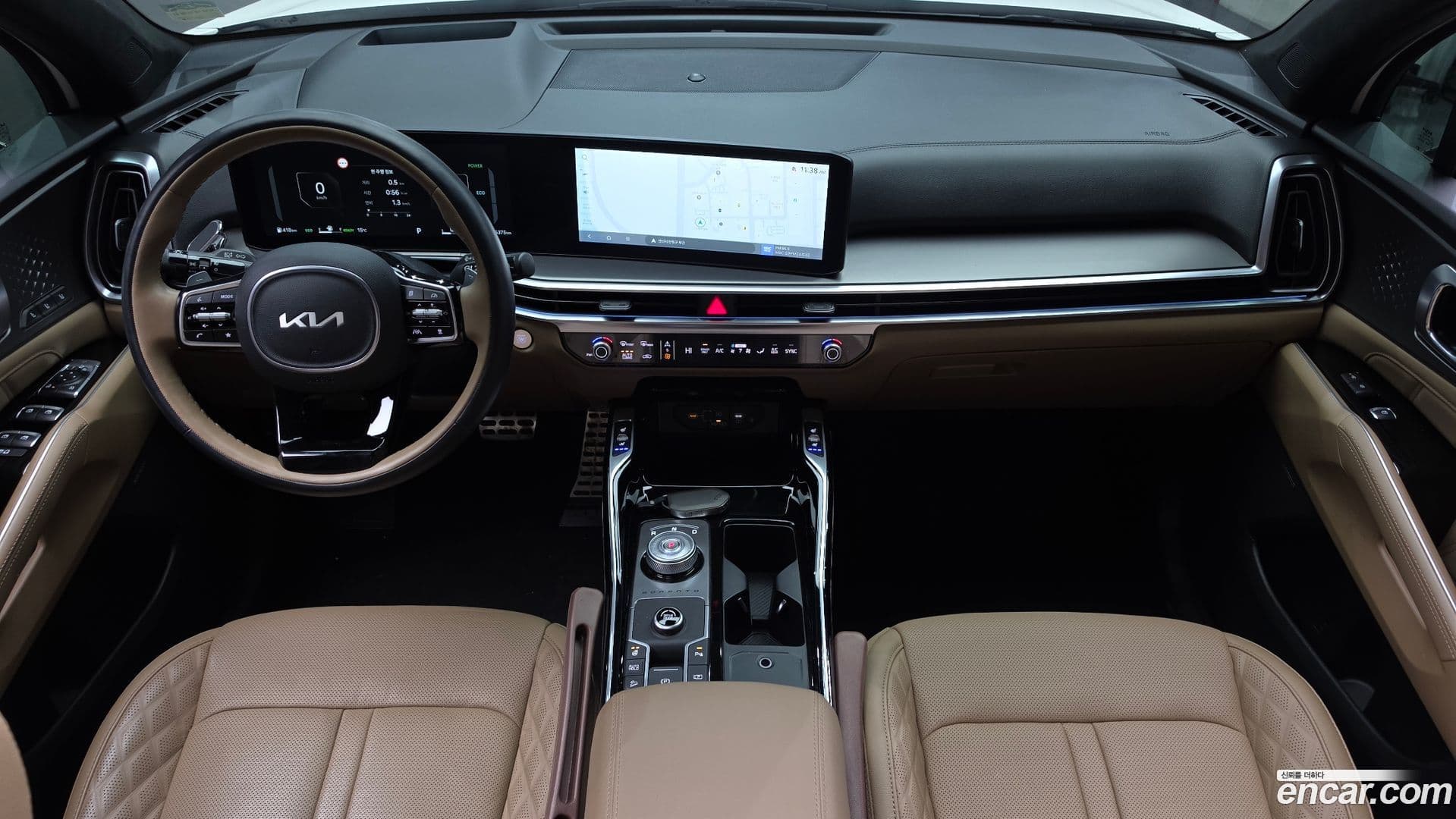 Main__Slider__Photo:Sorento Kia 2024.3-6