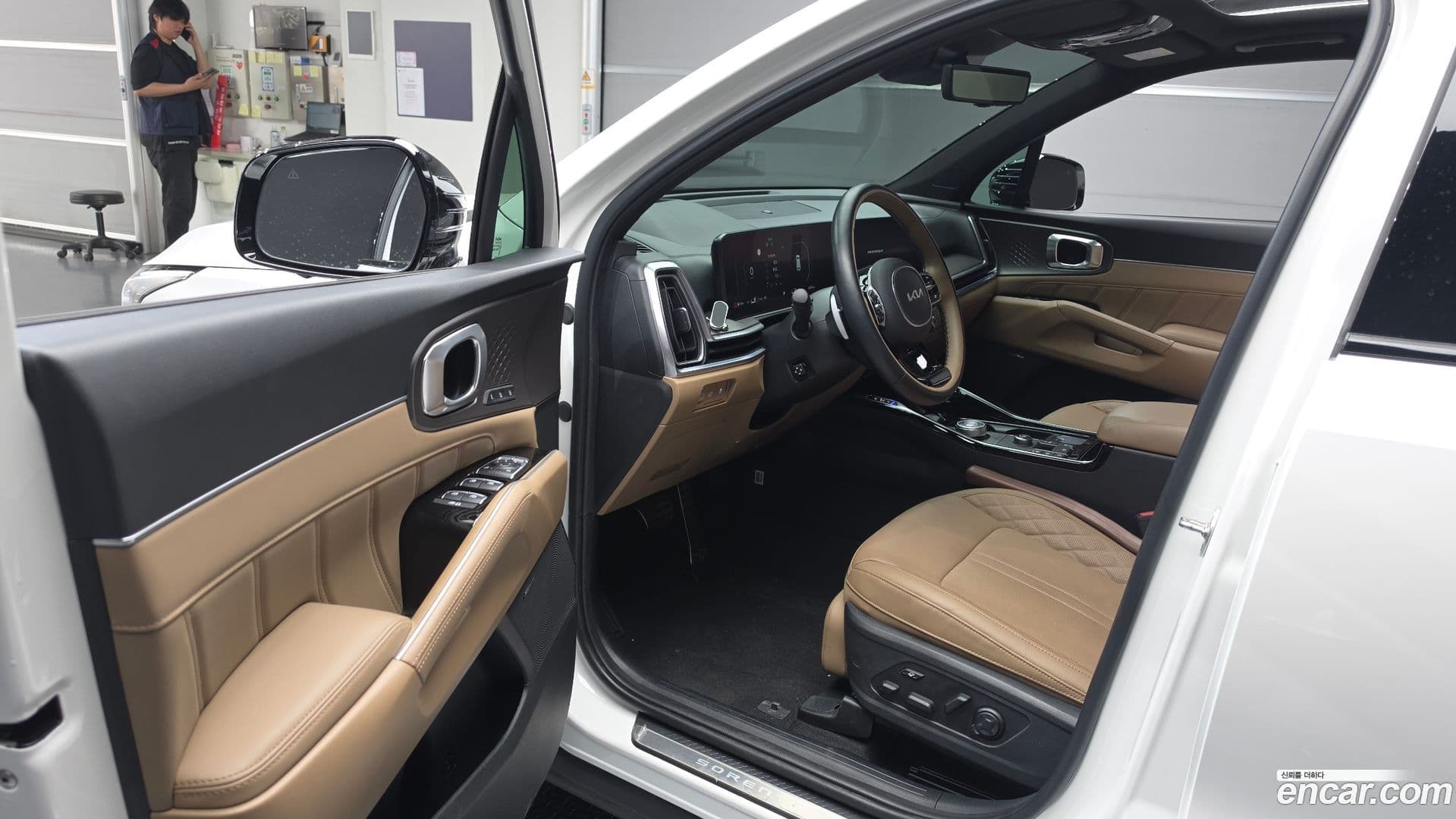 Main__Slider__Photo:Sorento Kia 2024.3-9
