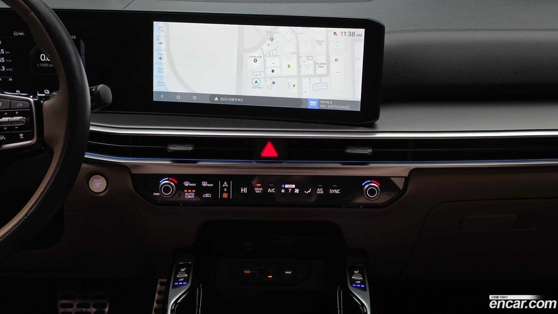 Main__Slider__Photo:Sorento Kia 2024.3-18