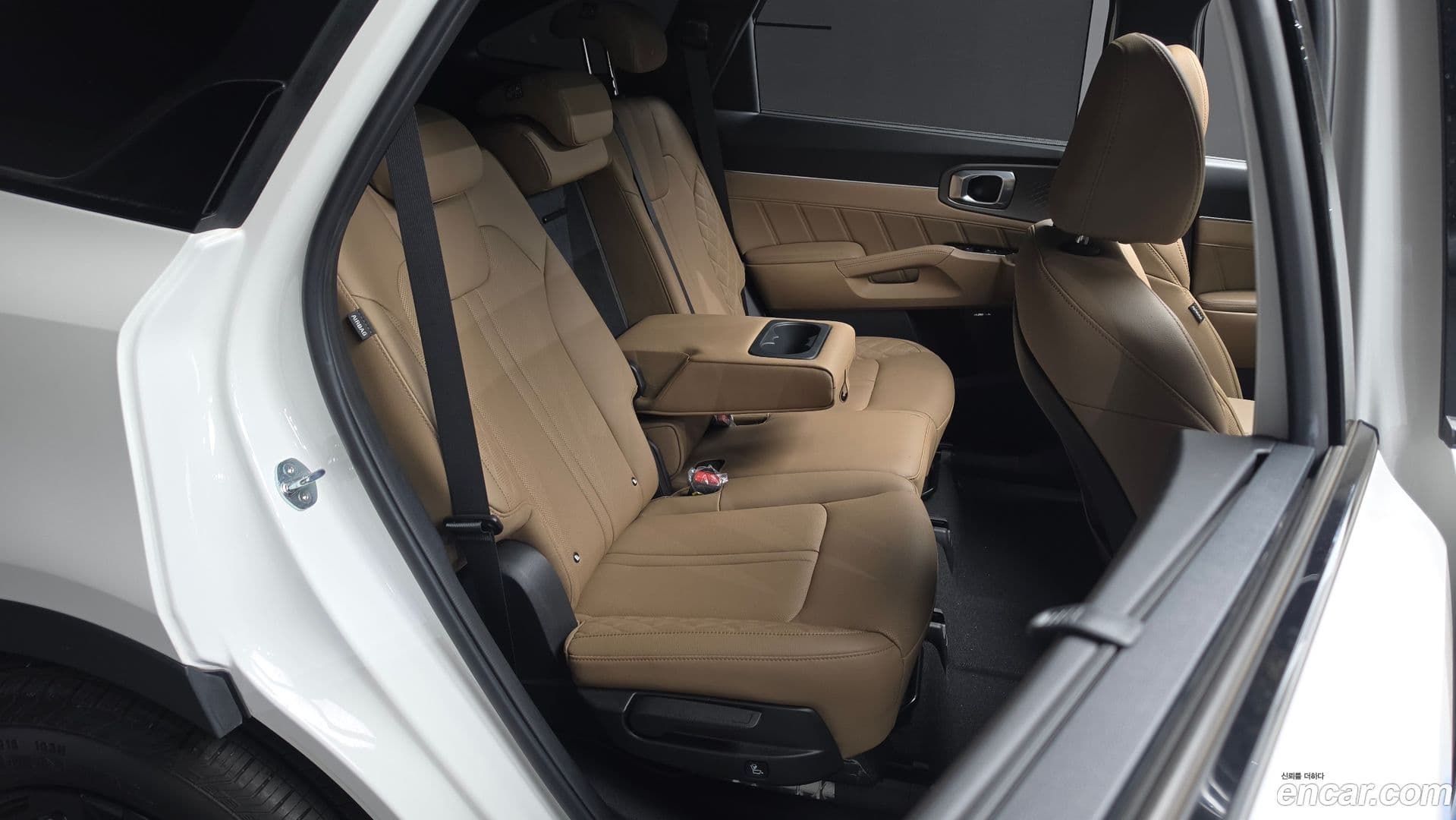 Main__Slider__Photo:Sorento Kia 2024.3-25
