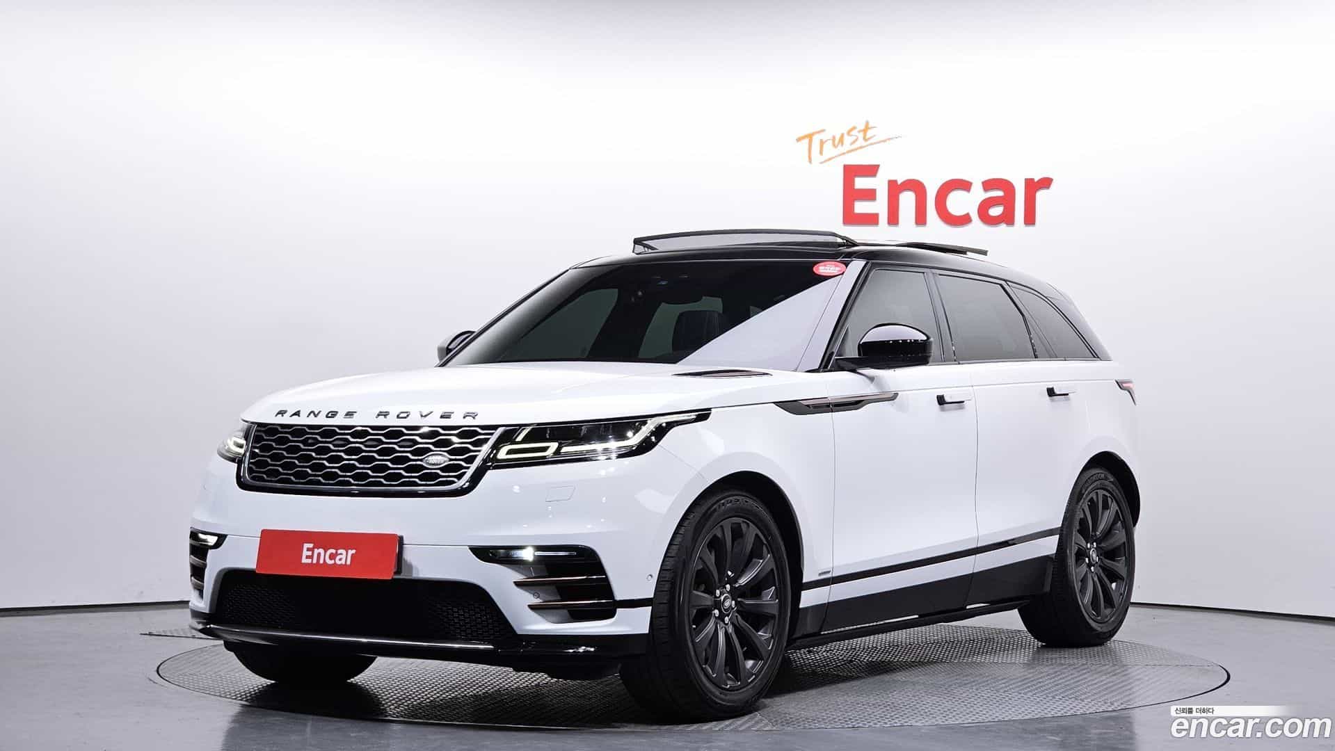 Range Rover Velar Land Rover 2018.7-OUTER-001