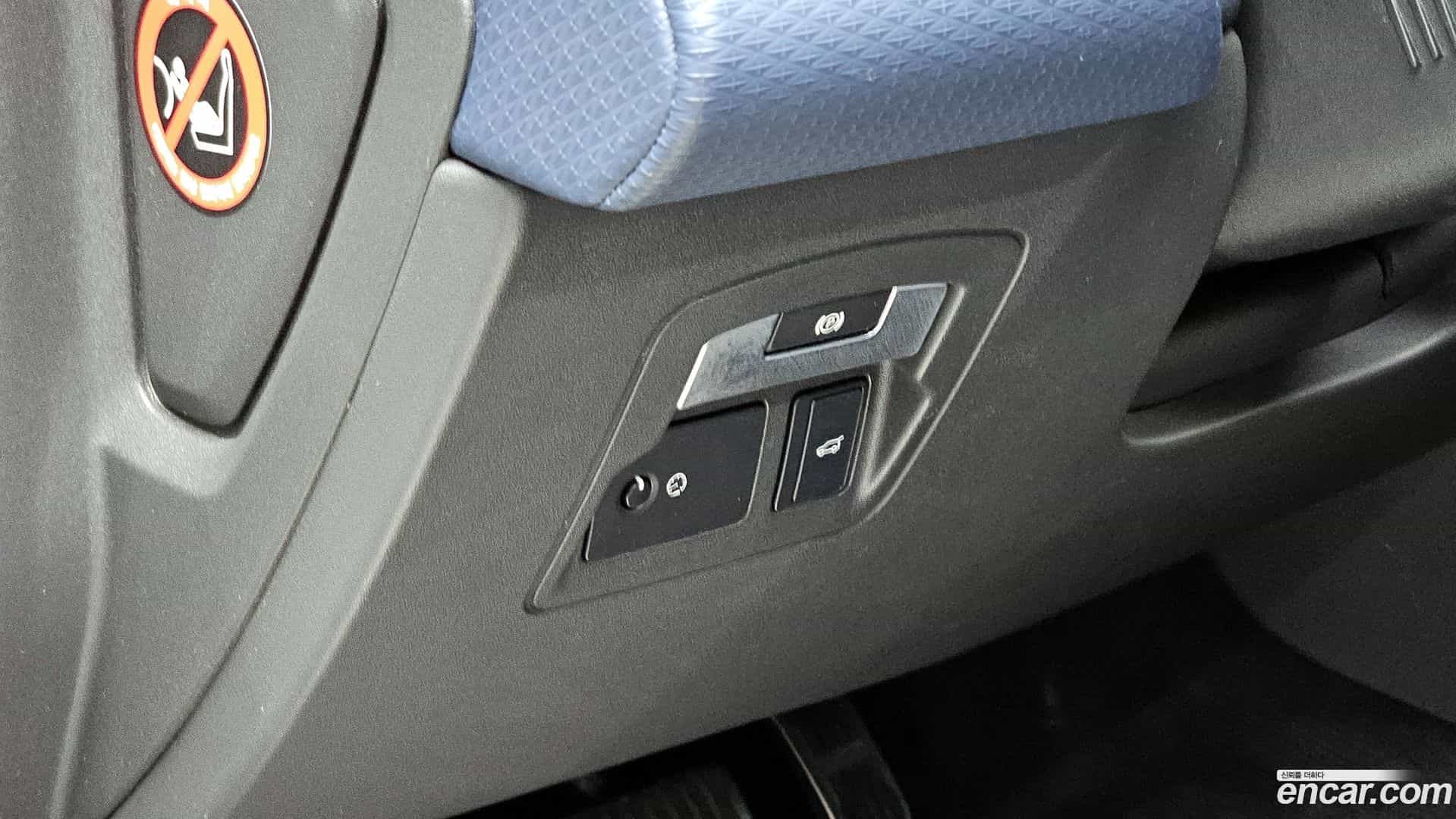 Range Rover Velar Land Rover 2018.7-OPTION-018