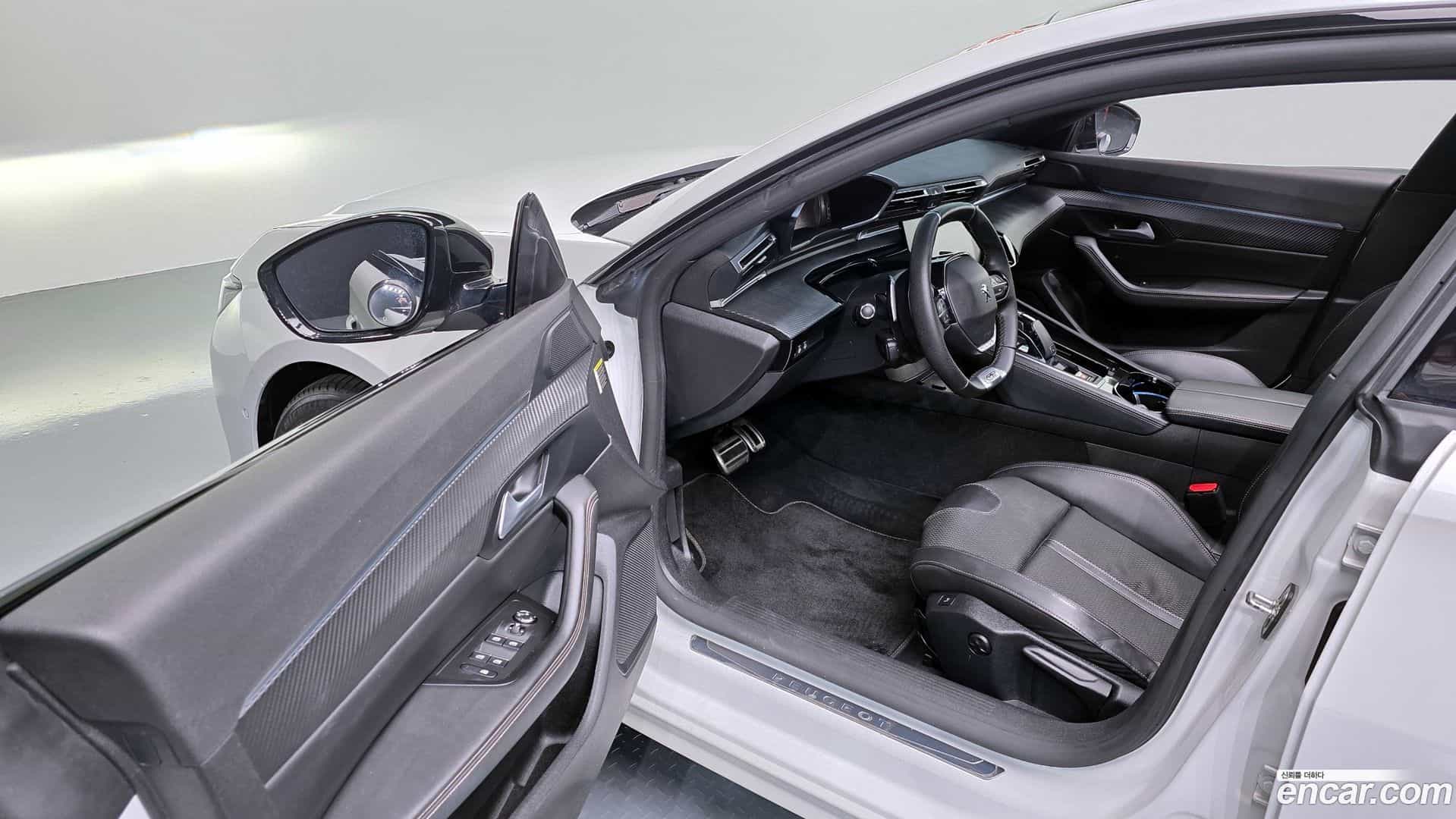 508 Peugeot 2021.10-INNER-010