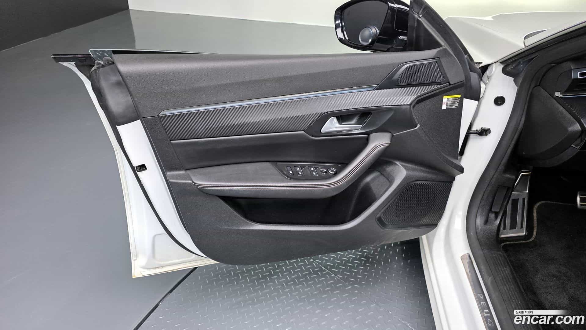 508 Peugeot 2021.10-INNER-034
