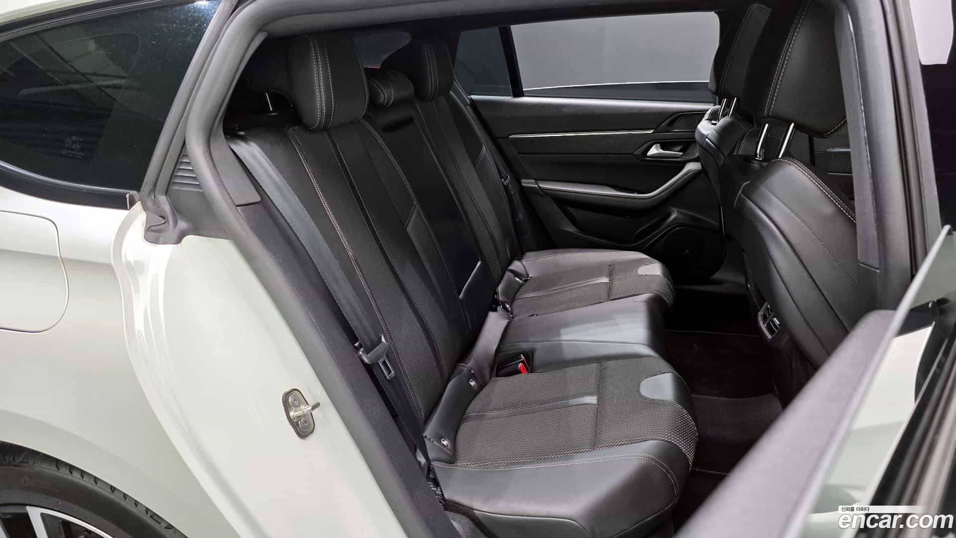 508 Peugeot 2021.10-INNER-036