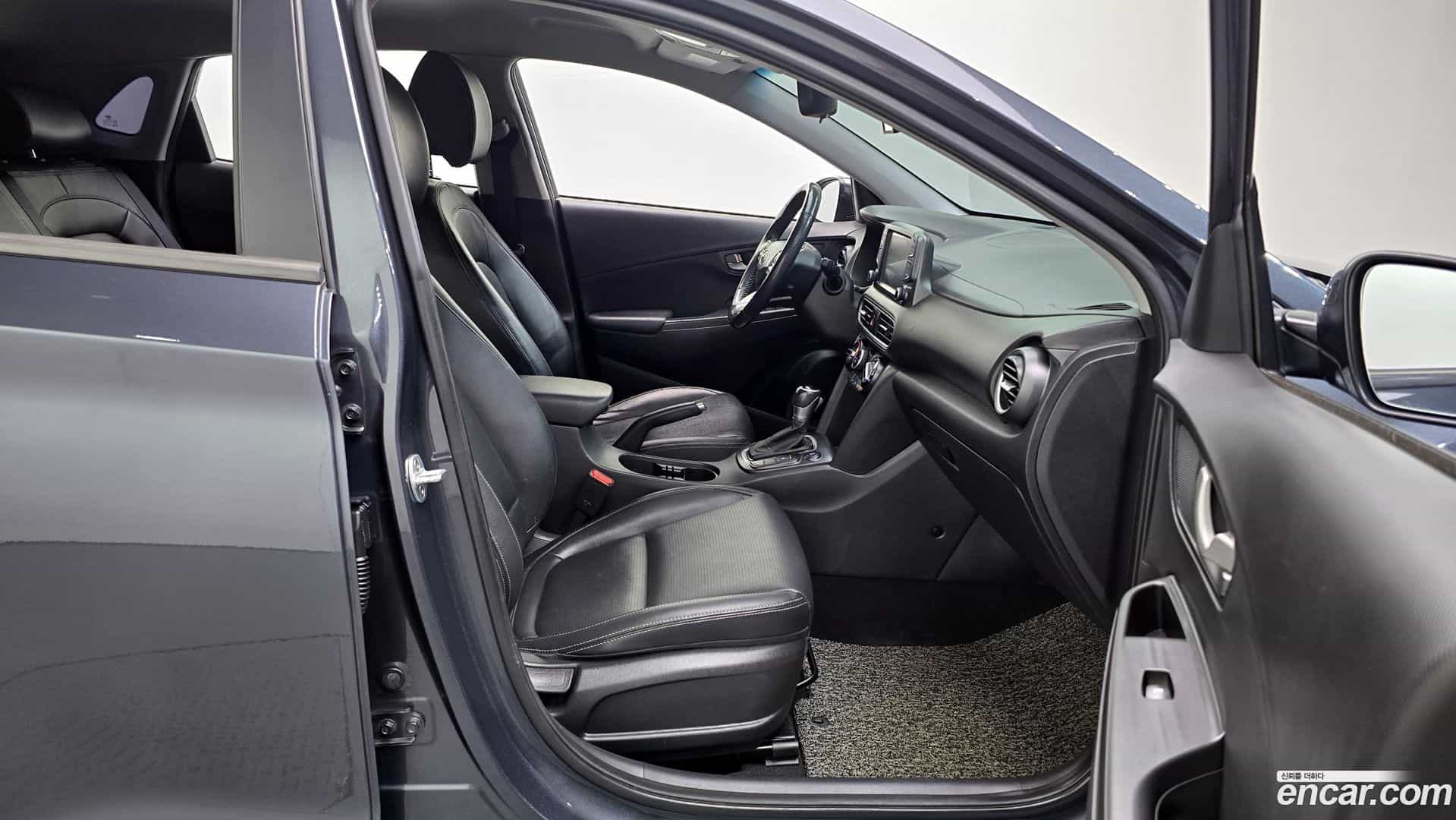 Kona Hyundai 2017.8-OPTION-015