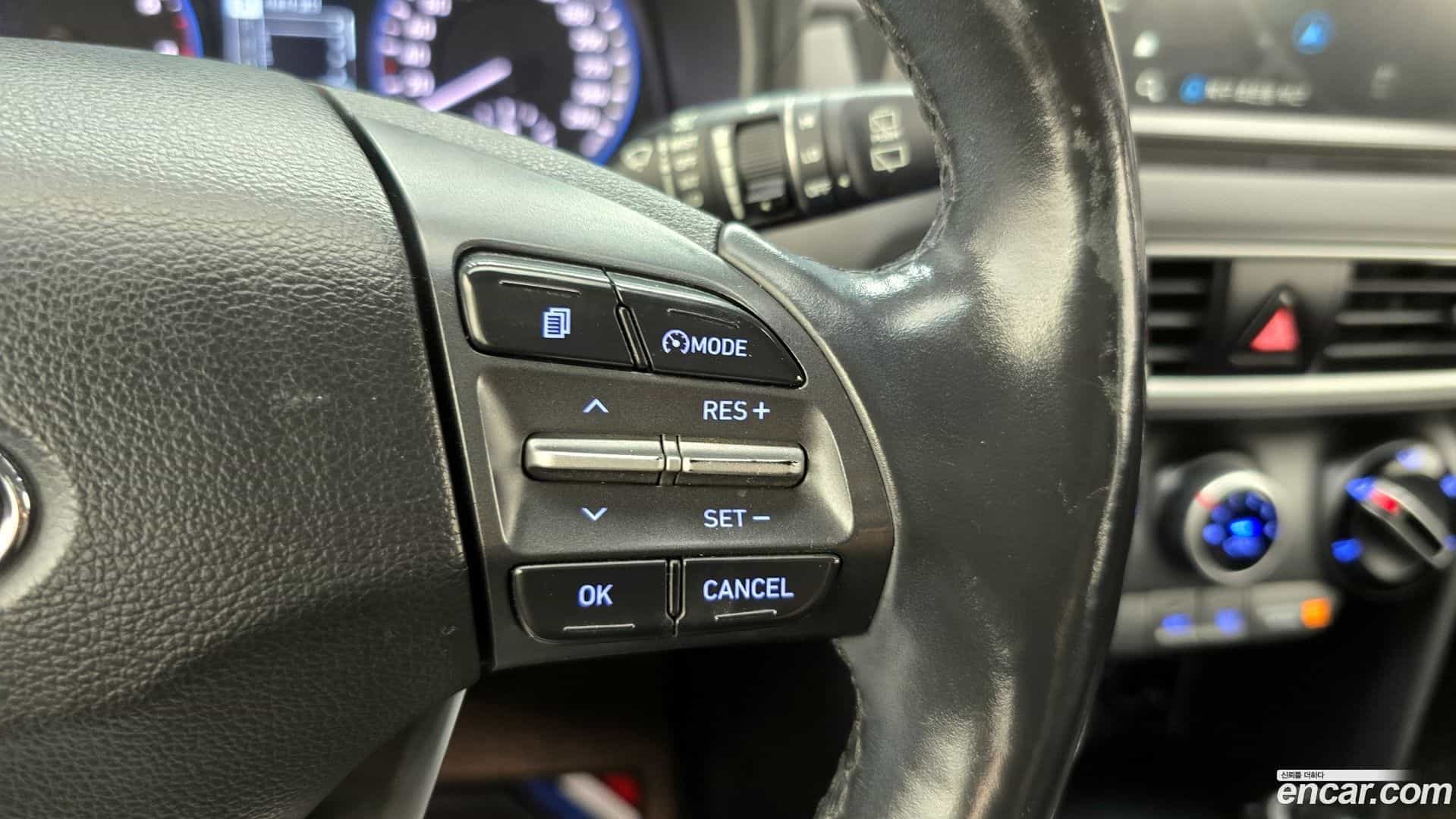 Kona Hyundai 2017.8-OPTION-020