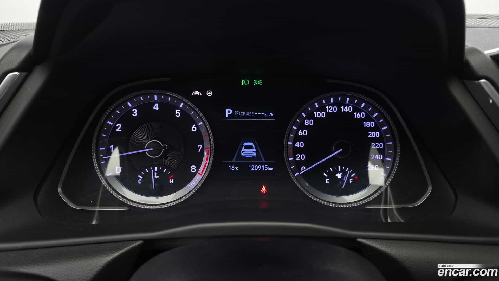 Sonata Hyundai 2019.4-INNER-008