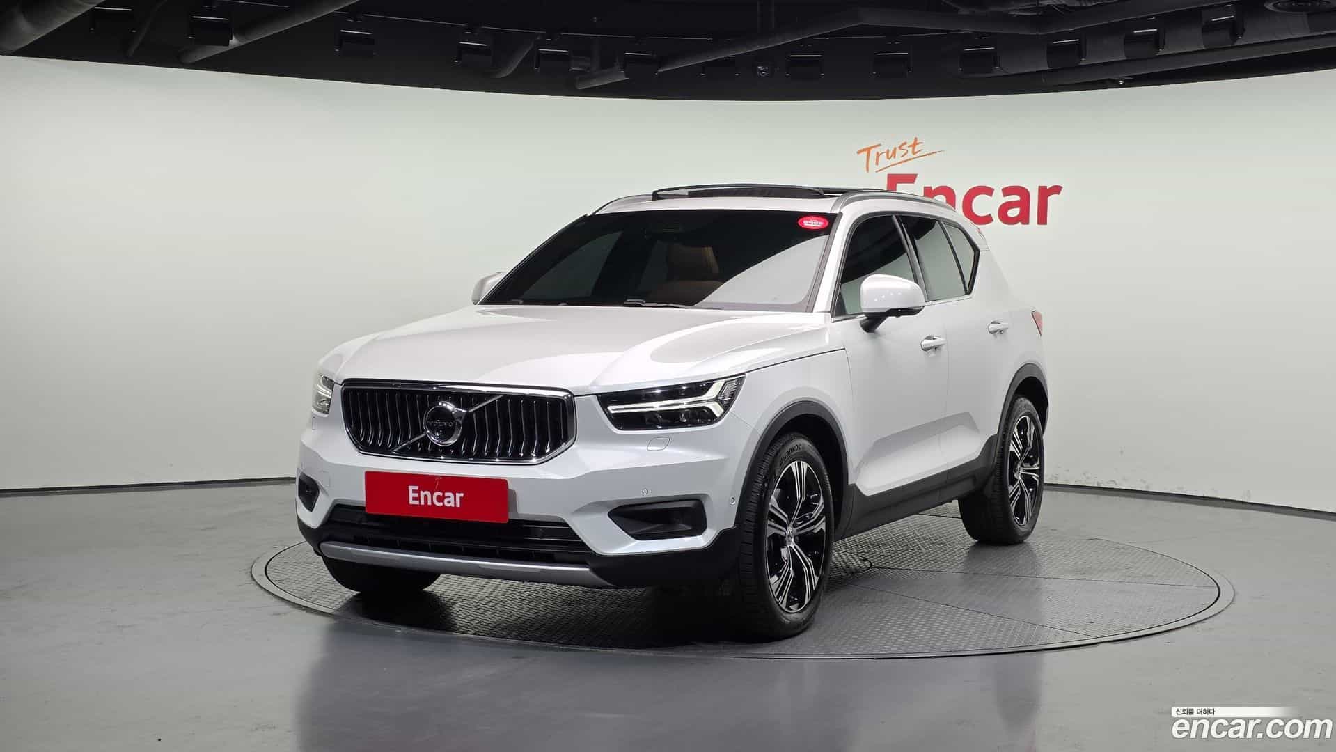 XC40 Volvo 2020.10-OUTER-001