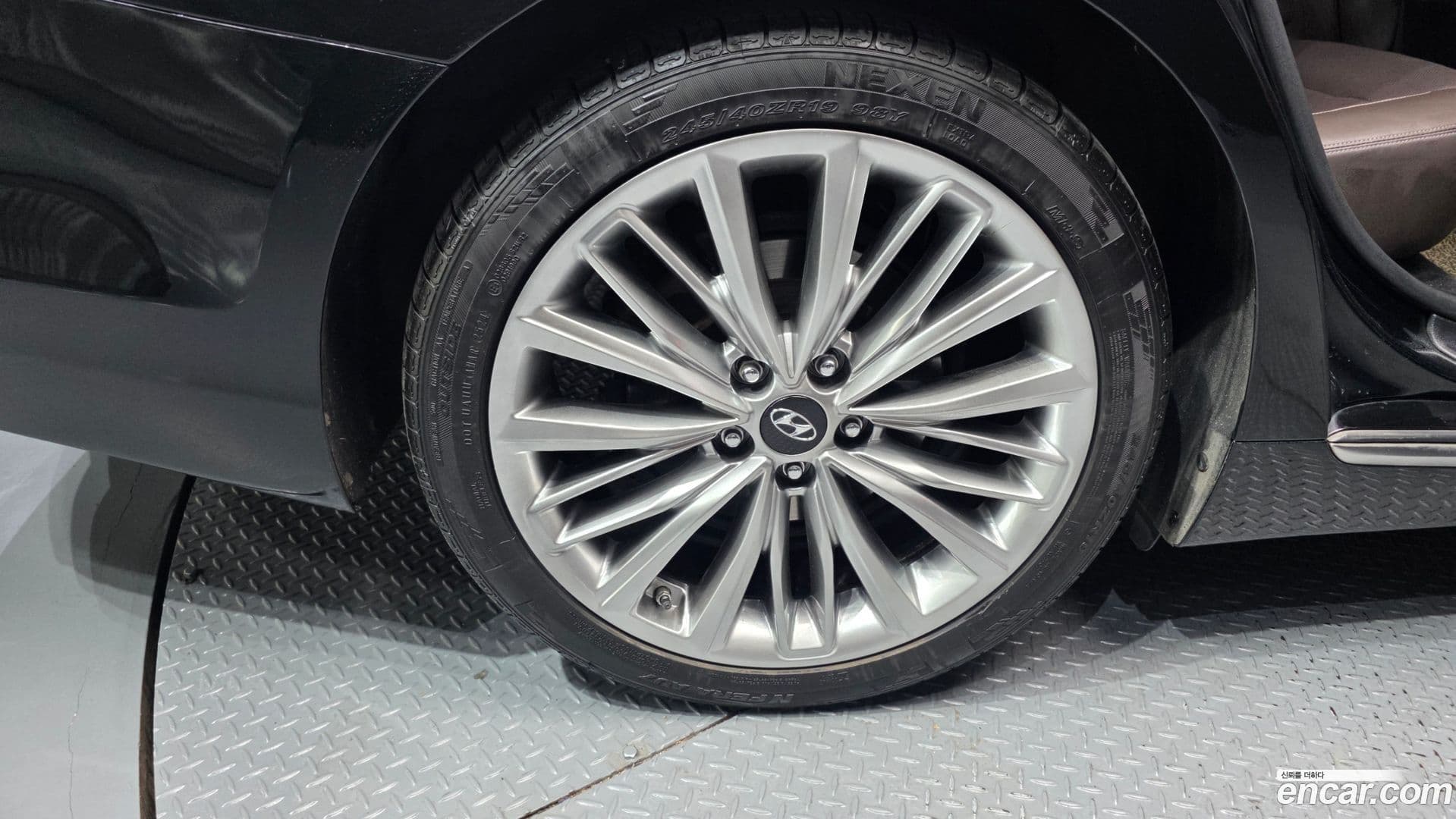 Main__Slider__Photo:Grandeur Hyundai 2018.2-4