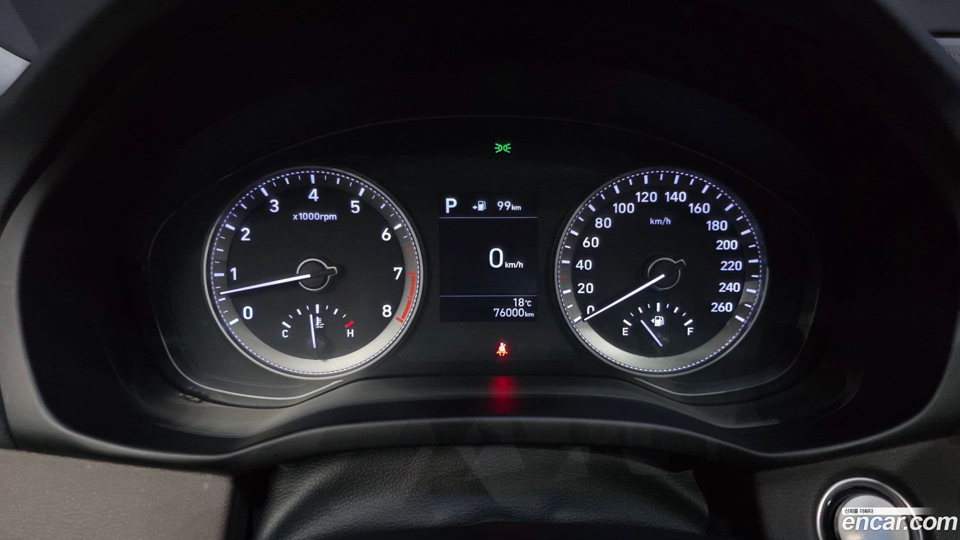 Main__Slider__Photo:Grandeur Hyundai 2018.2-7