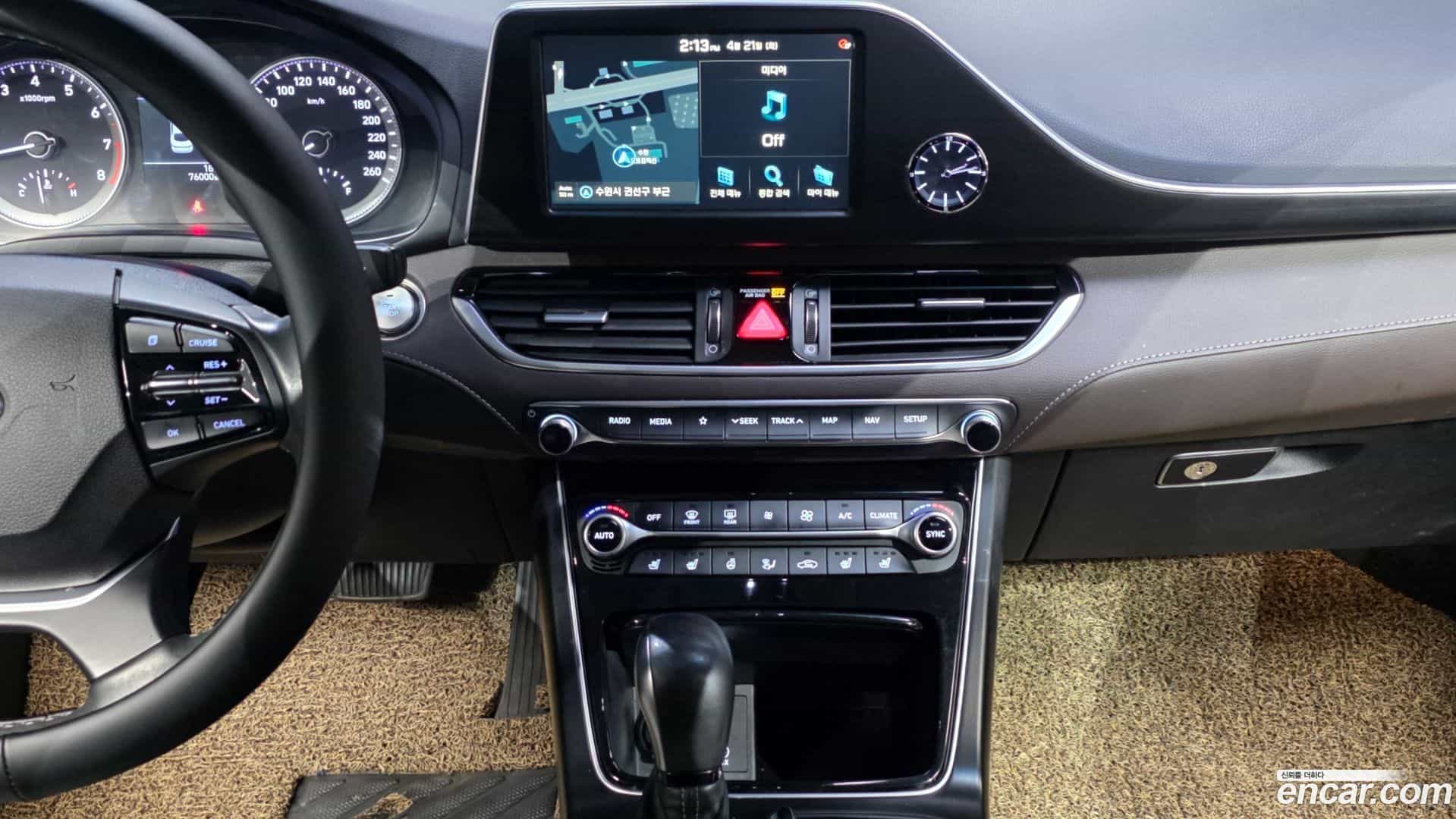 Grandeur Hyundai 2018.2-OPTION-018