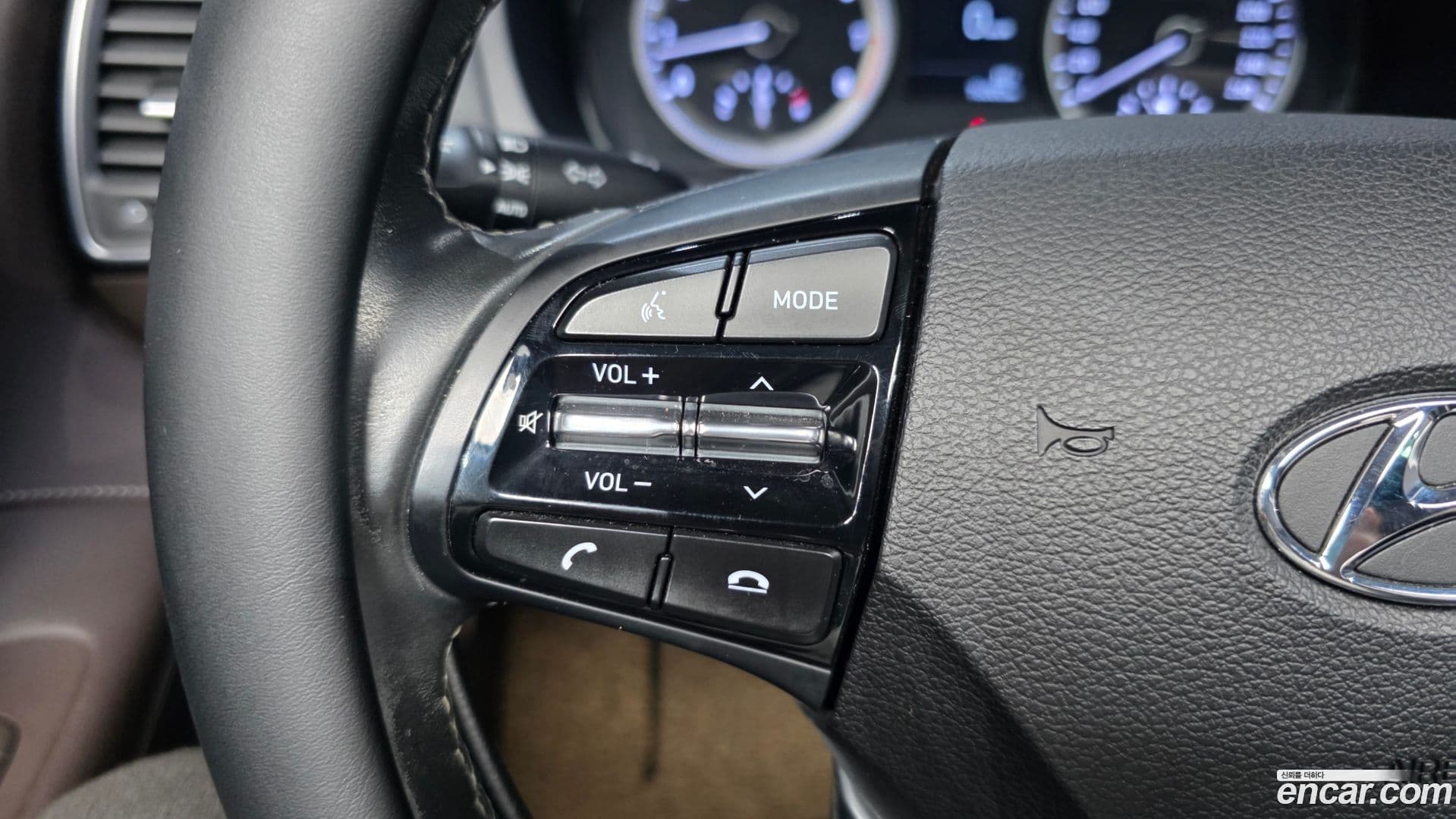 Main__Slider__Photo:Grandeur Hyundai 2018.2-29