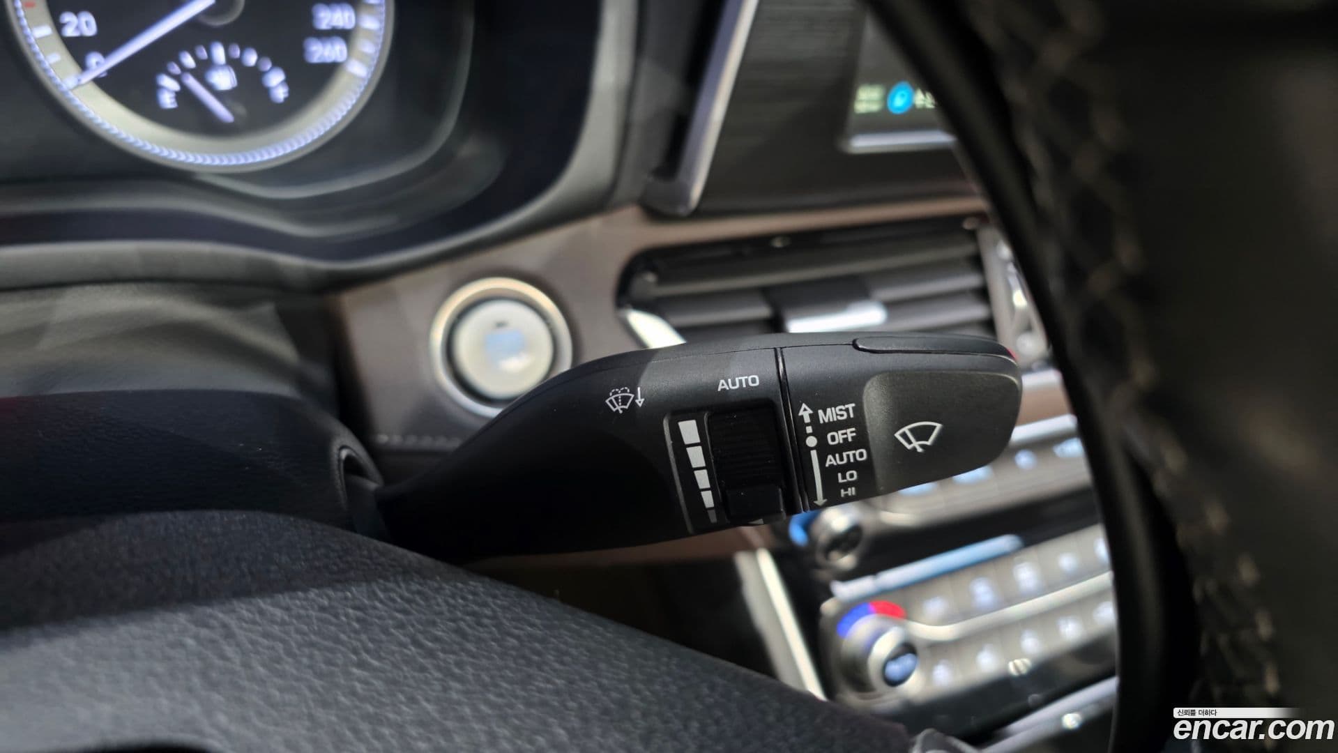 Main__Slider__Photo:Grandeur Hyundai 2018.2-33