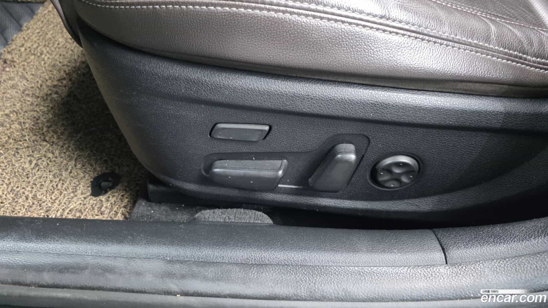 Grandeur Hyundai 2018.2-OPTION-049