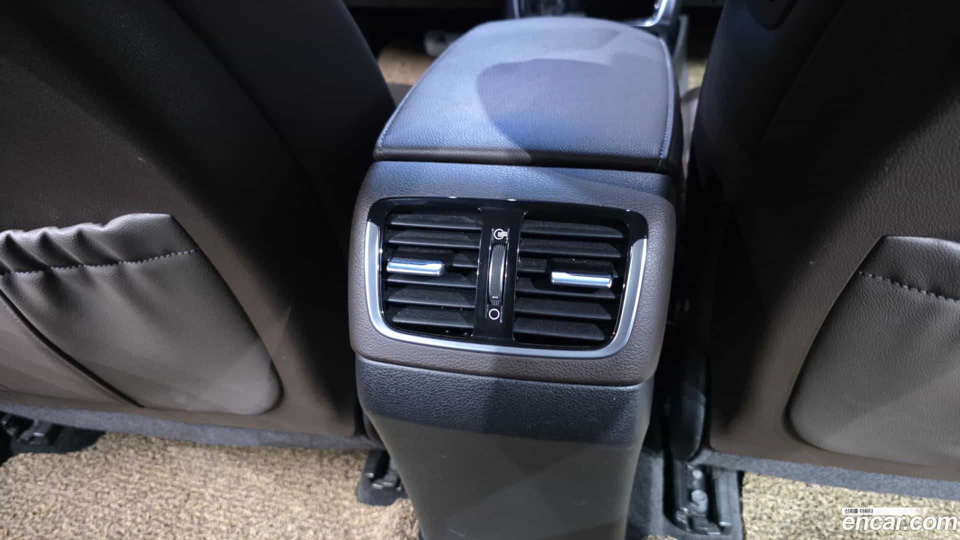 Grandeur Hyundai 2018.2-OPTION-050