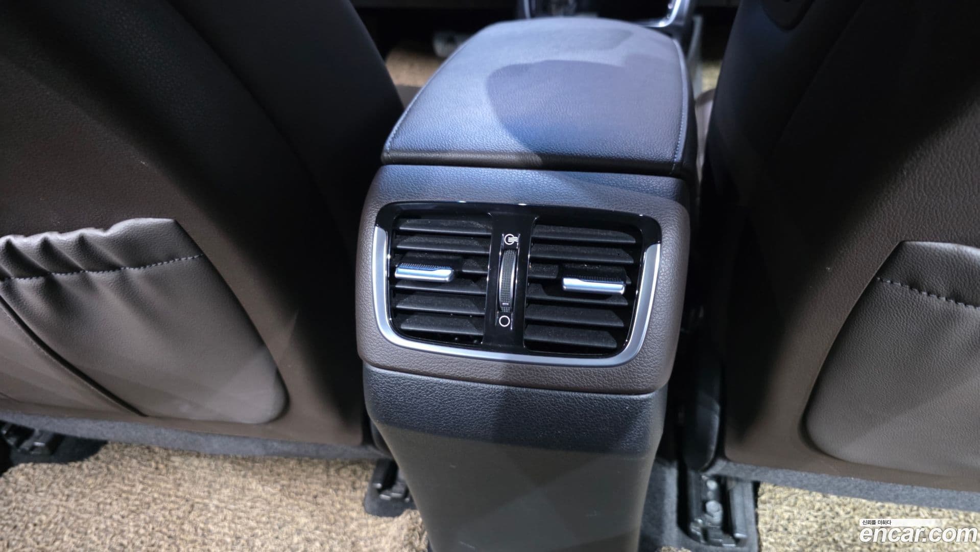 Main__Slider__Photo:Grandeur Hyundai 2018.2-36
