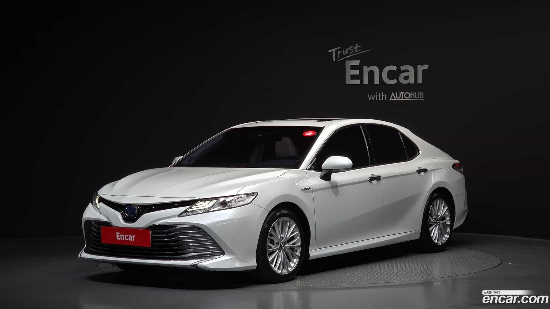 Camry Toyota 2019.2-OUTER-001