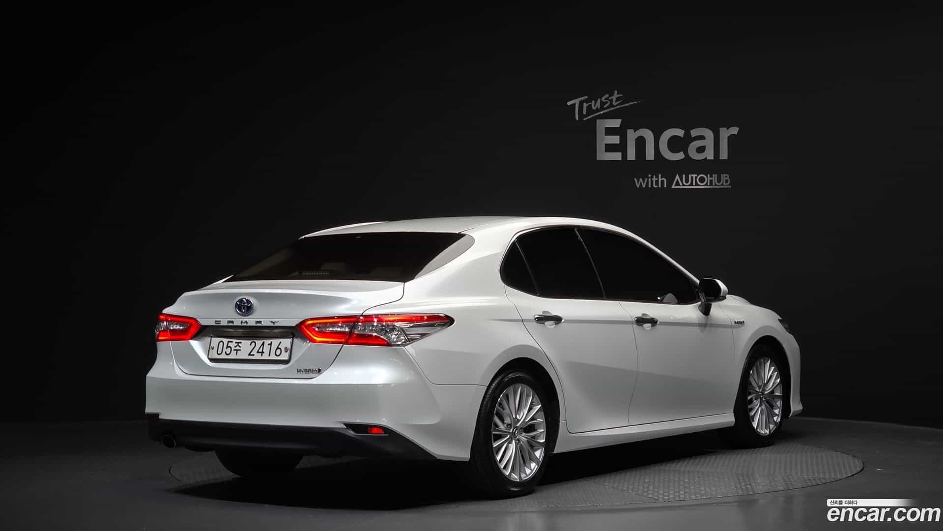 Camry Toyota 2019.2-OUTER-002