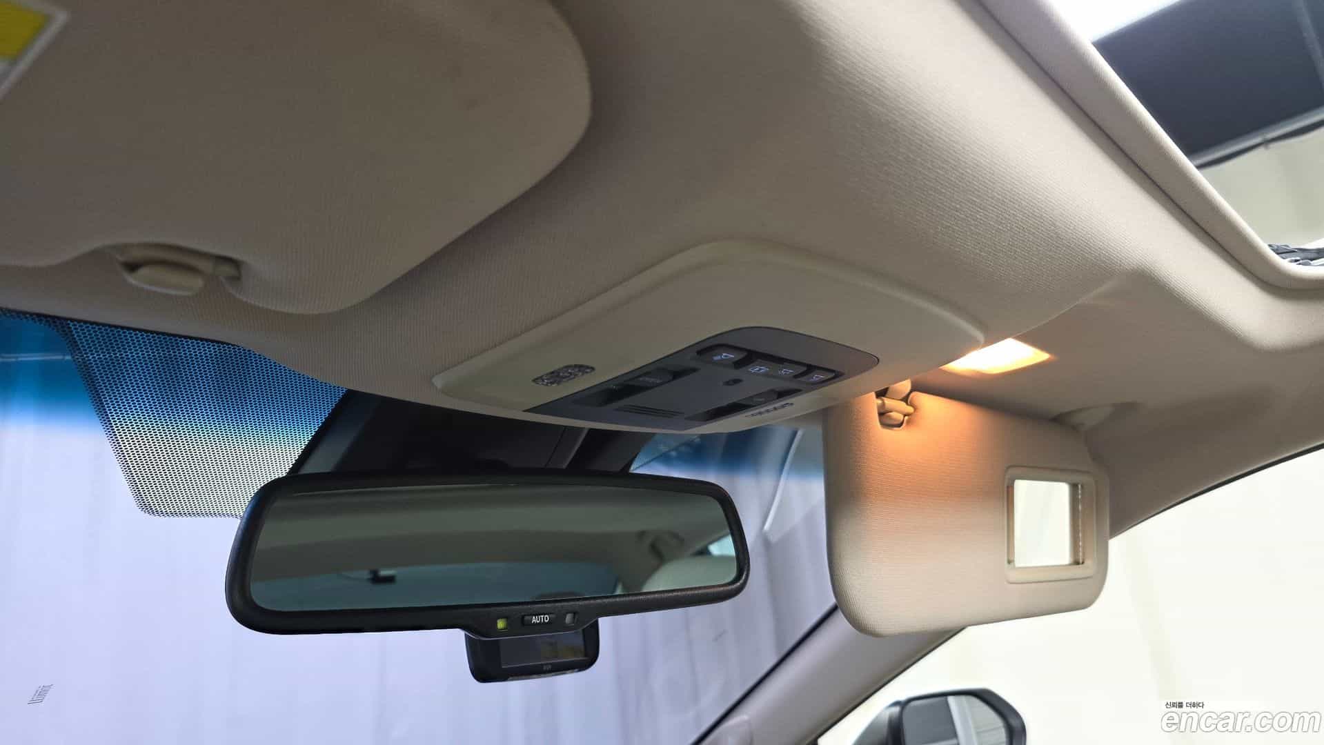 Camry Toyota 2019.2-OPTION-021