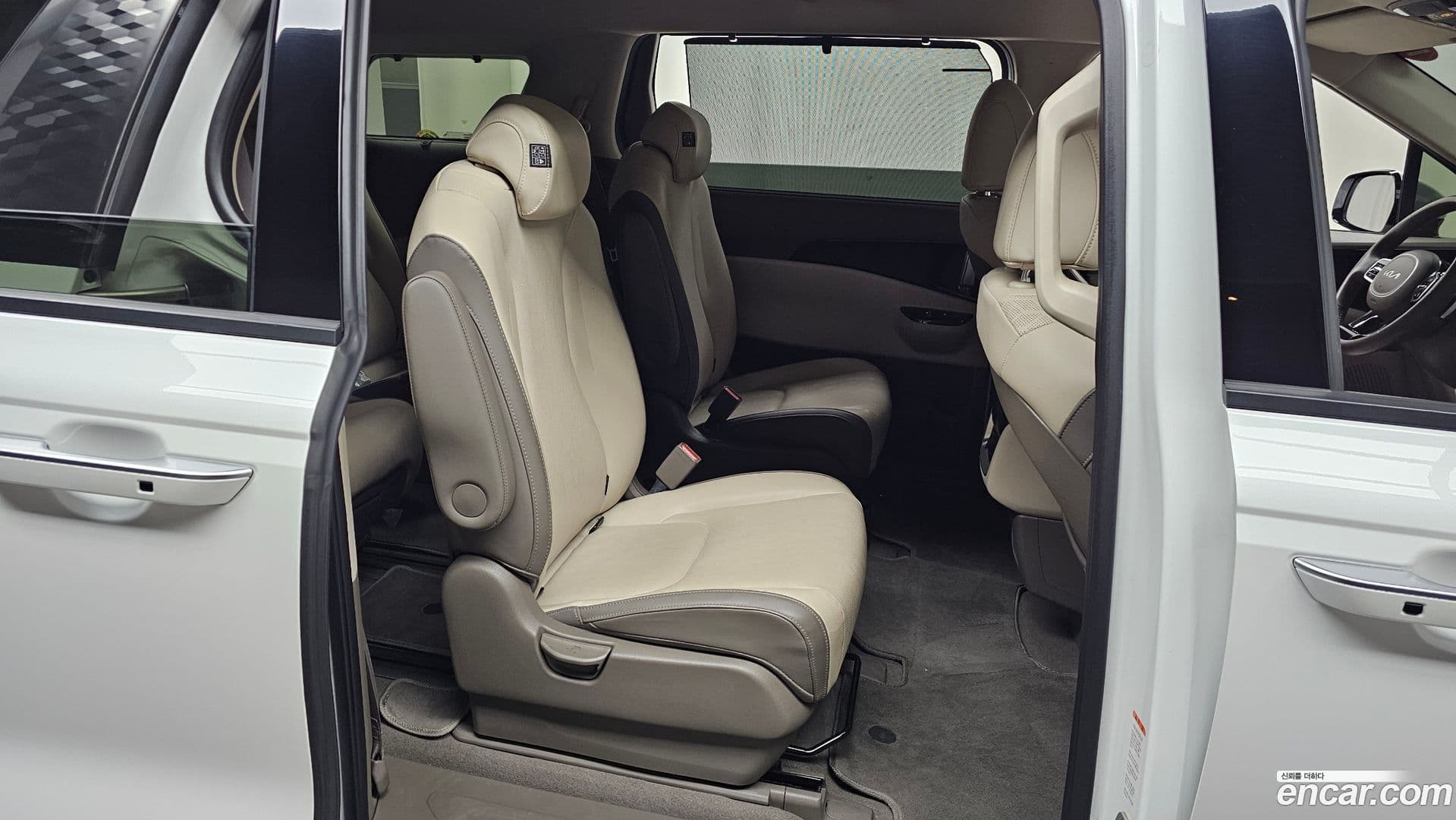 Main__Slider__Photo:Canival Kia 2022.3-11