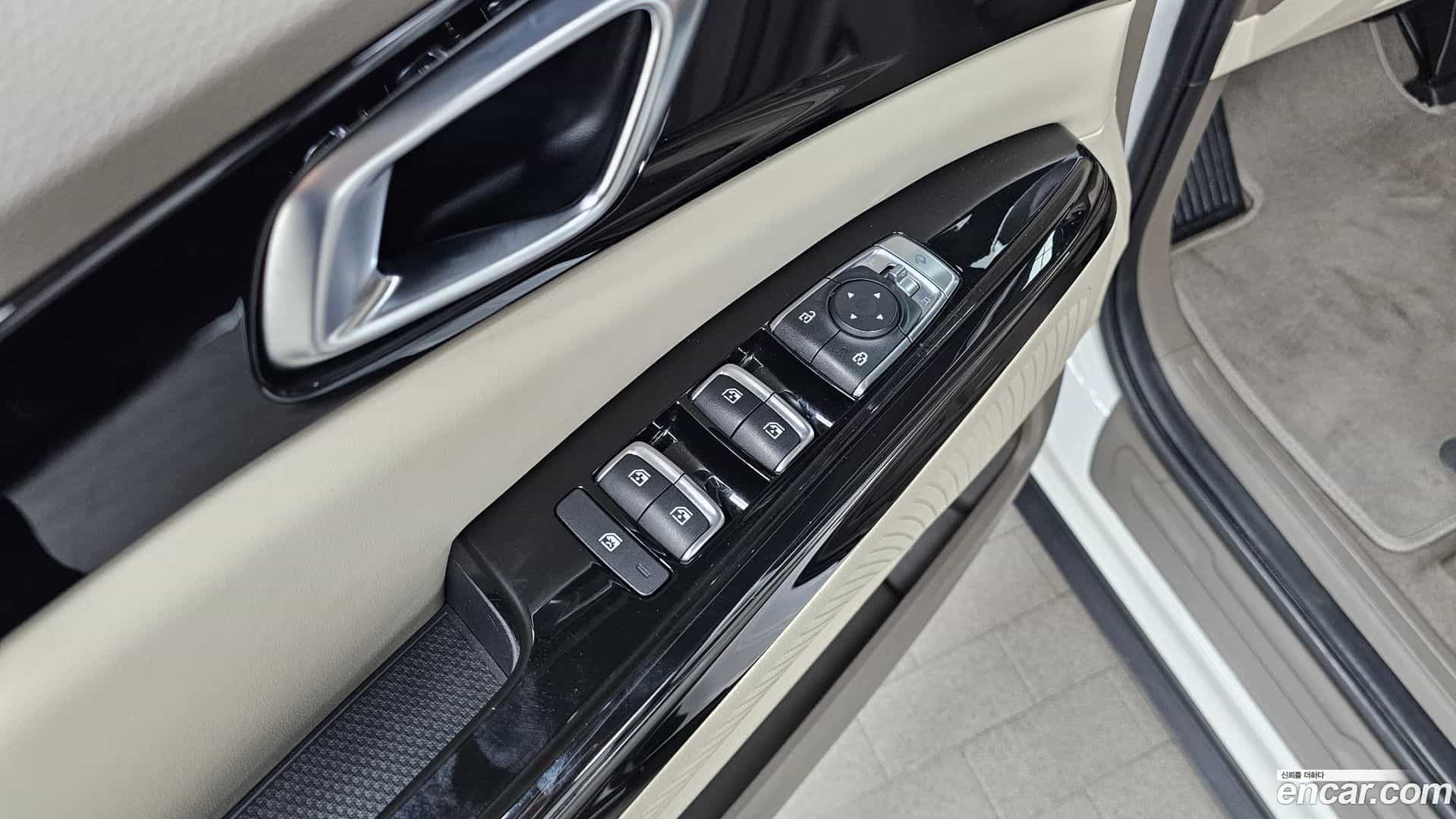 Canival Kia 2022.3-OPTION-041