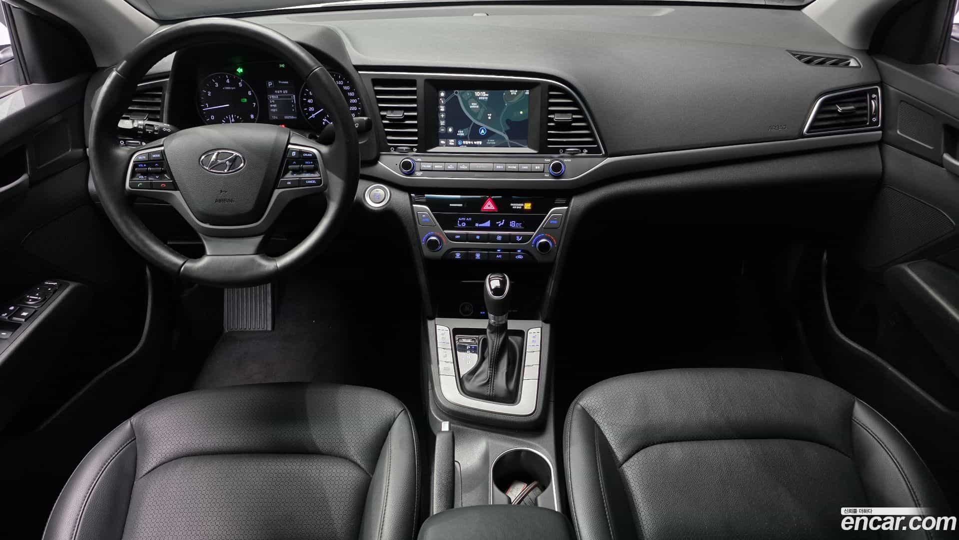 AVANTE Hyundai 2016.8-INNER-007