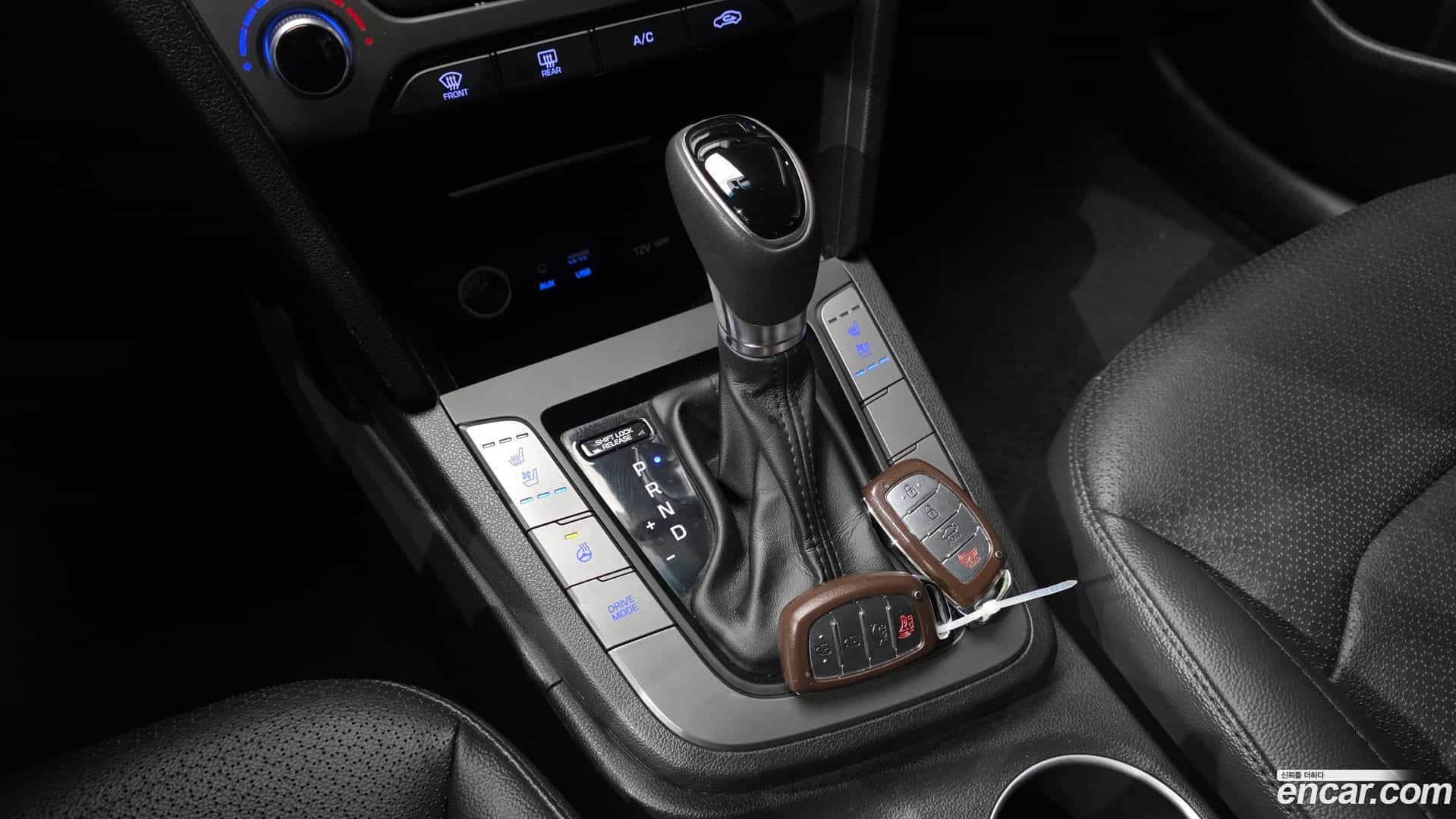 AVANTE Hyundai 2016.8-INNER-009