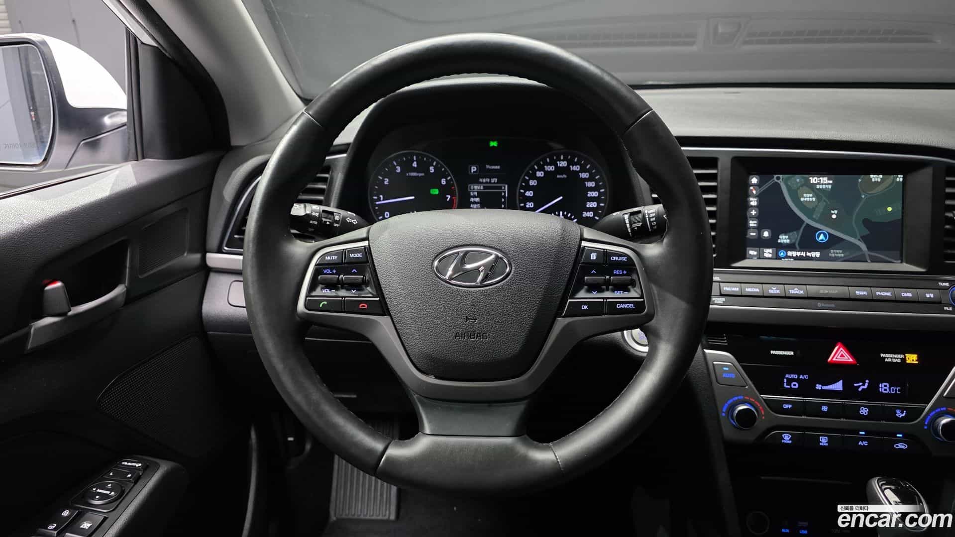 AVANTE Hyundai 2016.8-OPTION-017