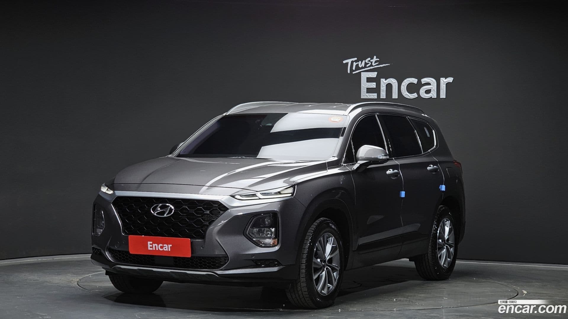 Main__Slider__Photo:Santafe Hyundai 2019.0-0