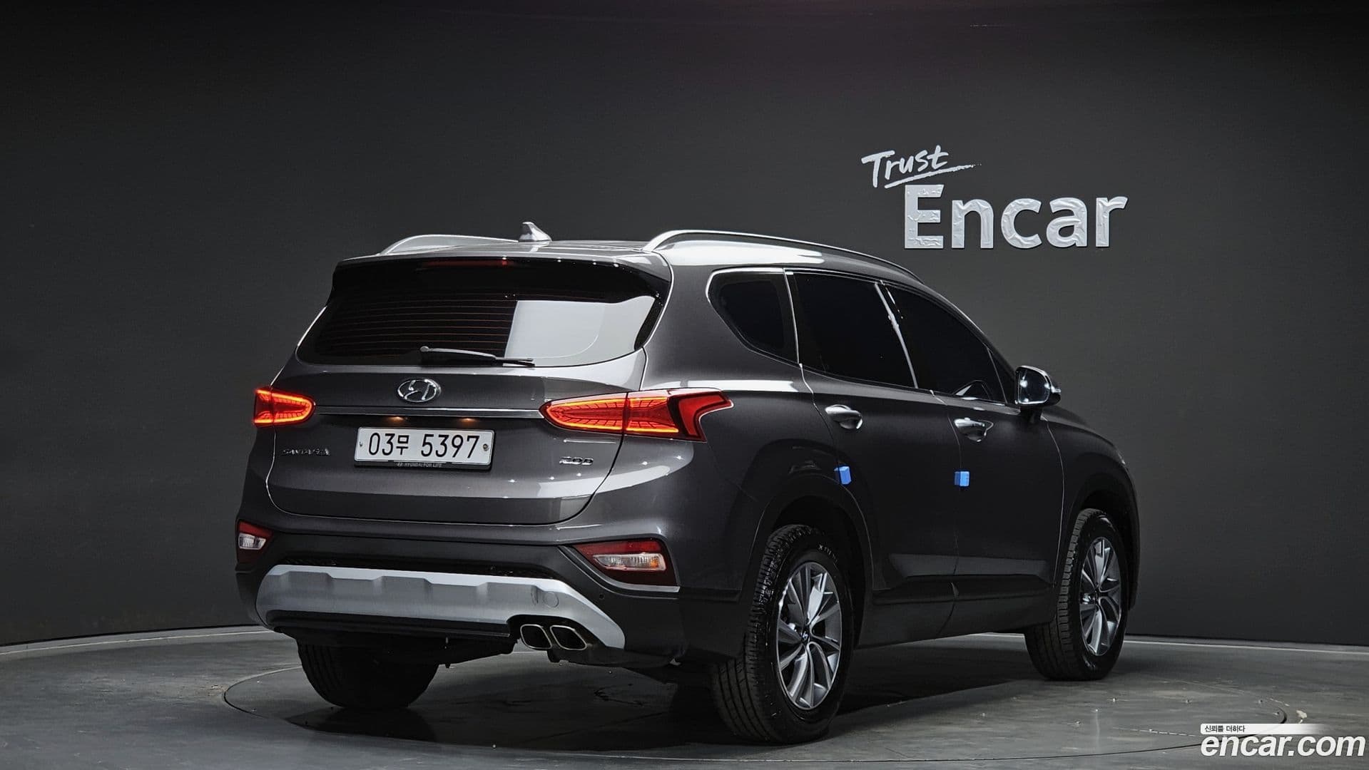 Main__Slider__Photo:Santafe Hyundai 2019.0-1