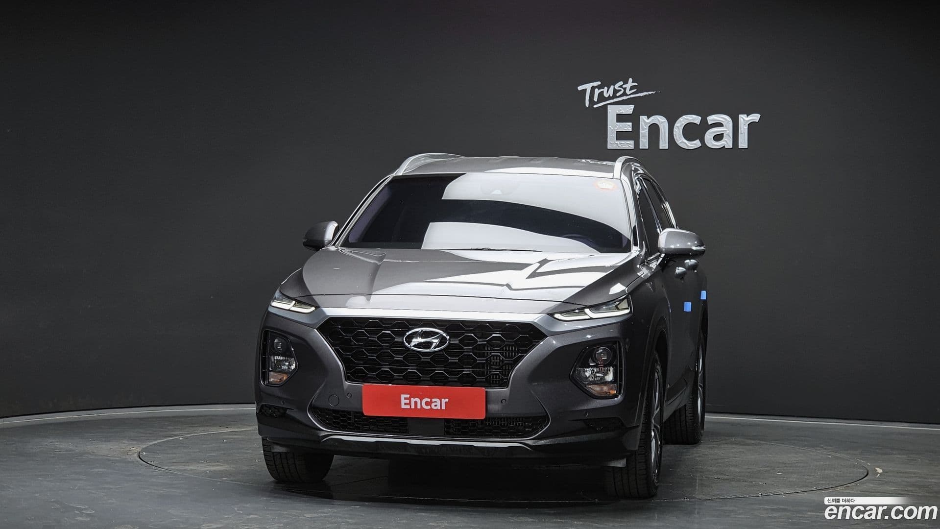 Main__Slider__Photo:Santafe Hyundai 2019.0-2