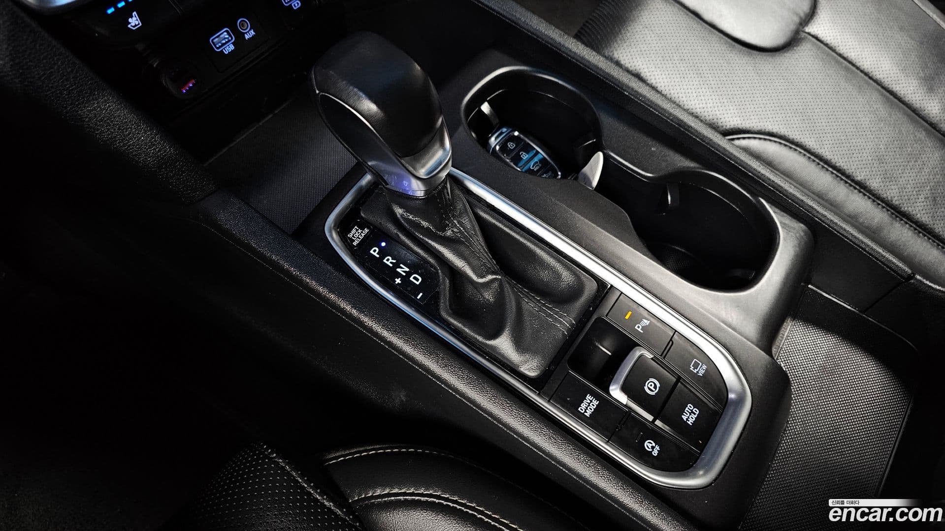 Main__Slider__Photo:Santafe Hyundai 2019.0-8