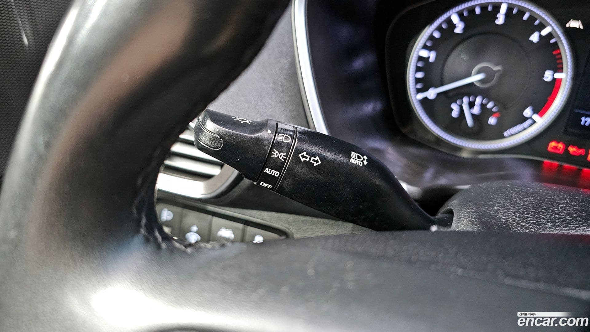 Main__Slider__Photo:Santafe Hyundai 2019.0-16
