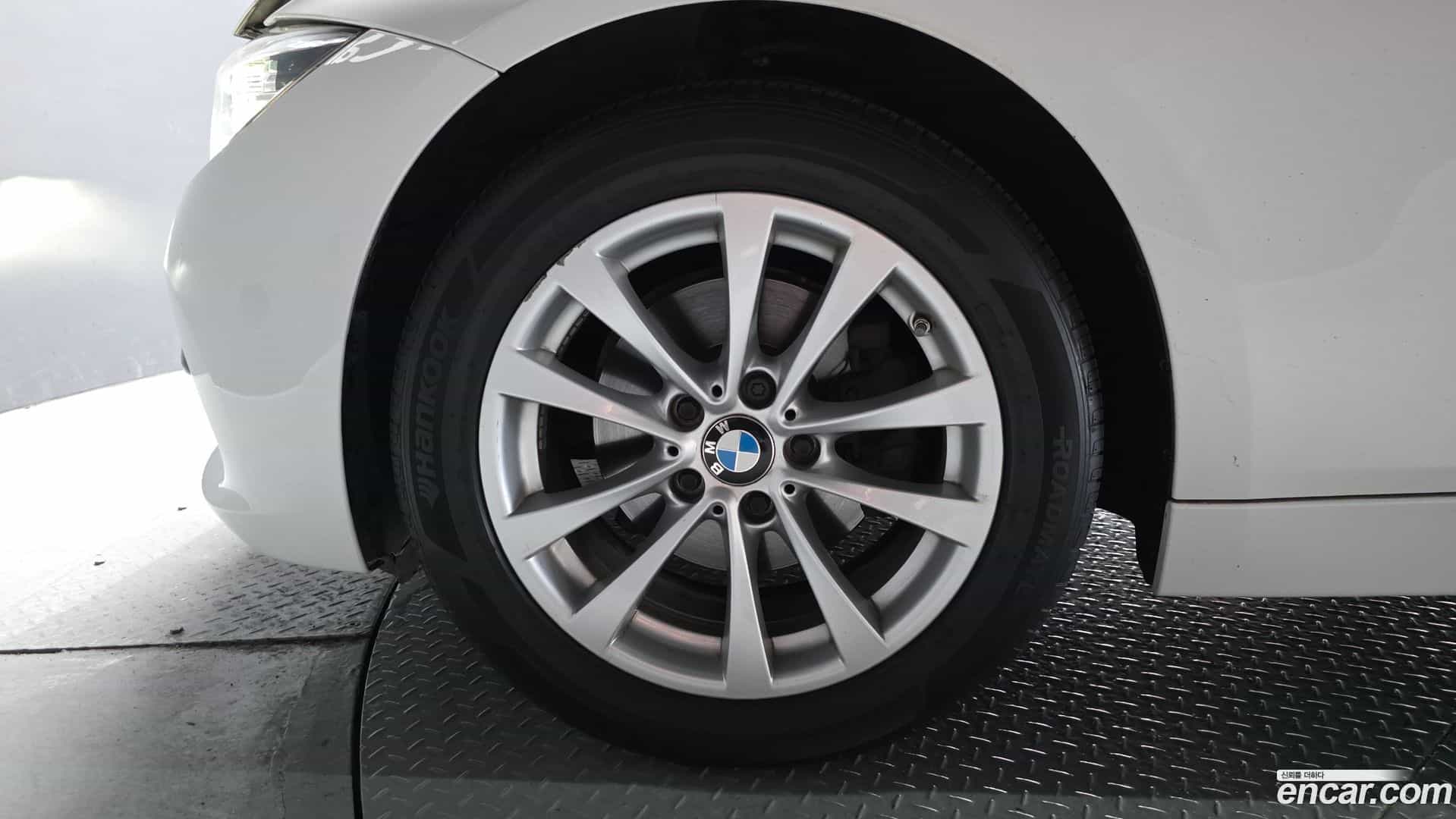 3-Series BMW 2016.5-OUTER-005