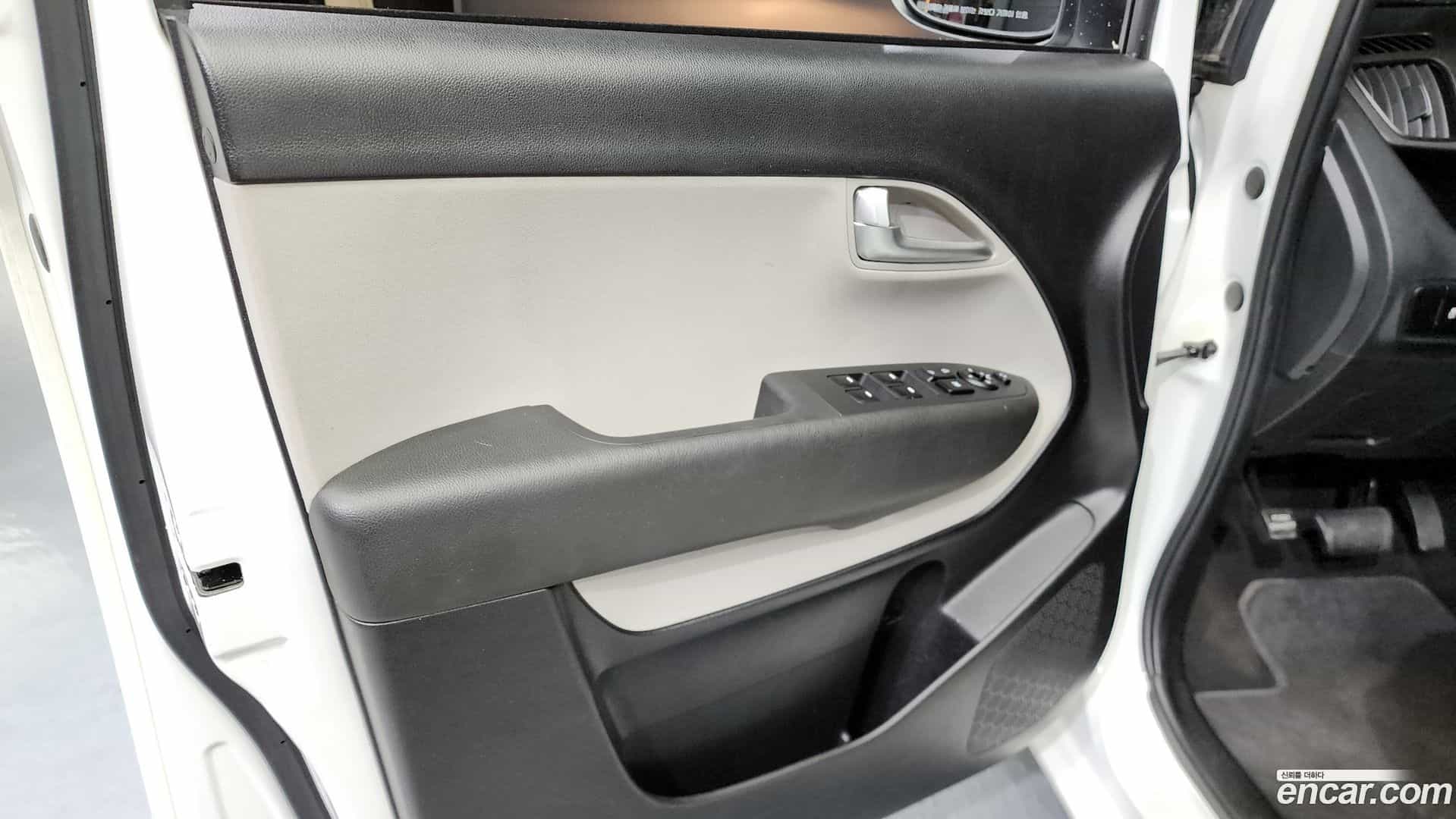 RAY Kia 2023.5-INNER-034