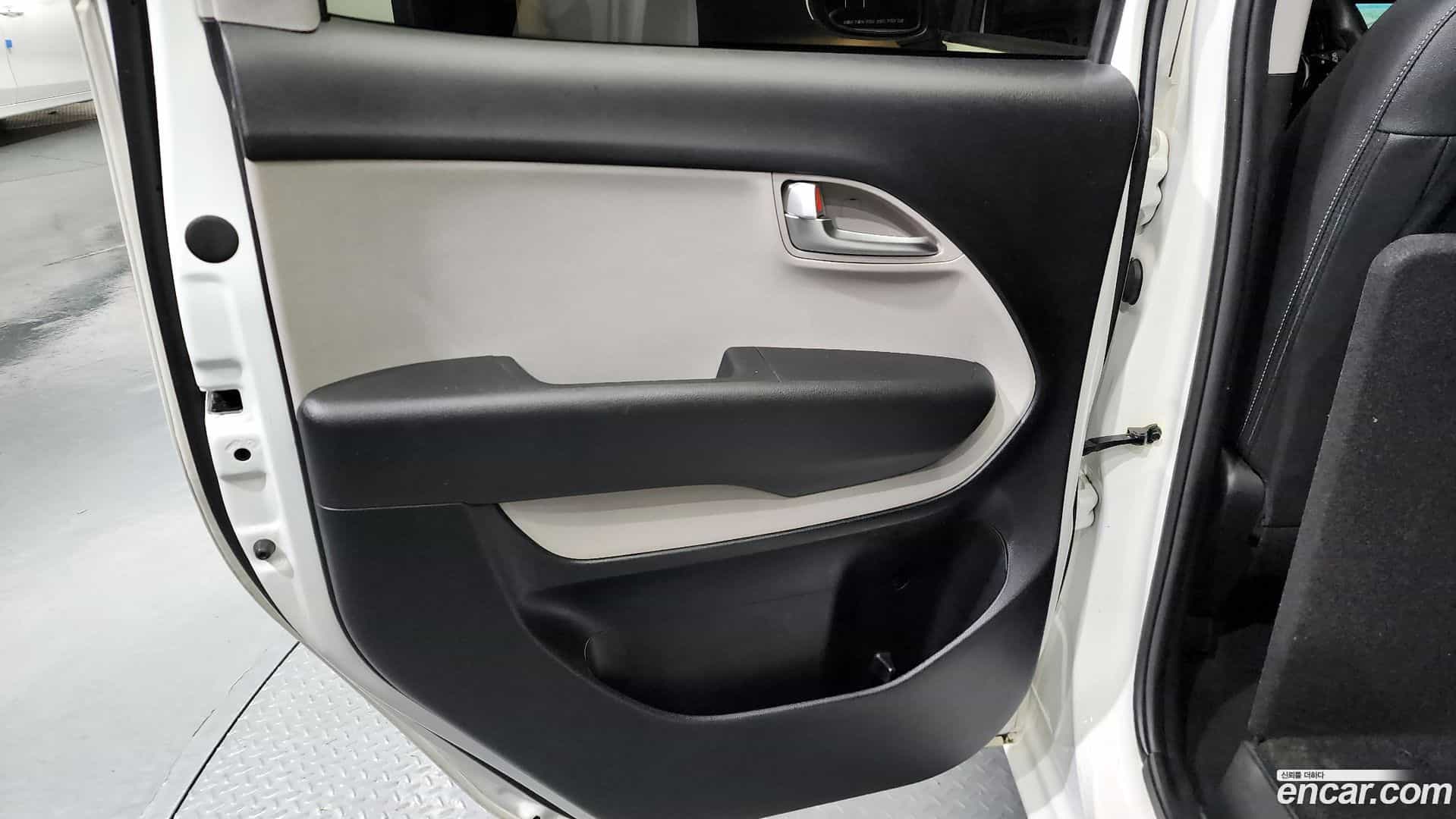 RAY Kia 2023.5-INNER-035