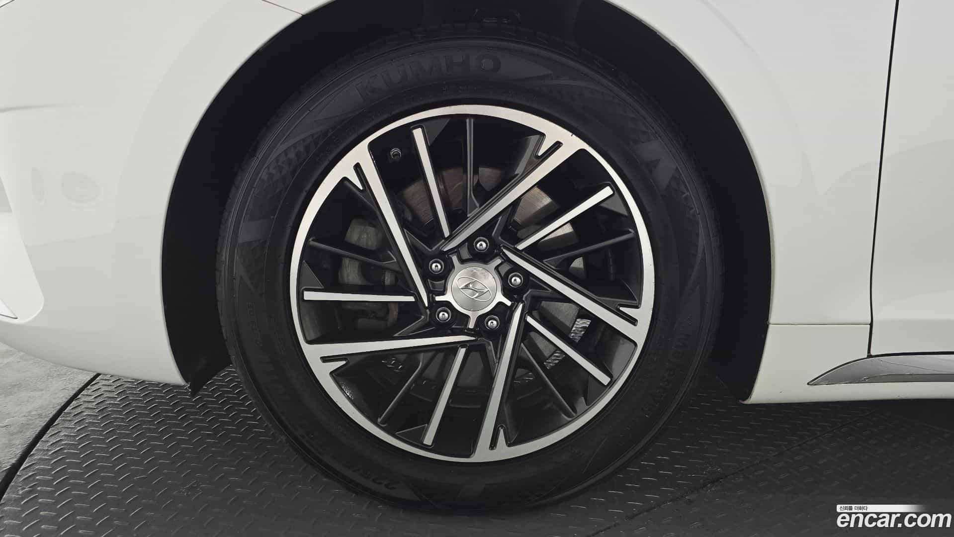 Grandeur Hyundai 2019.11-OUTER-005