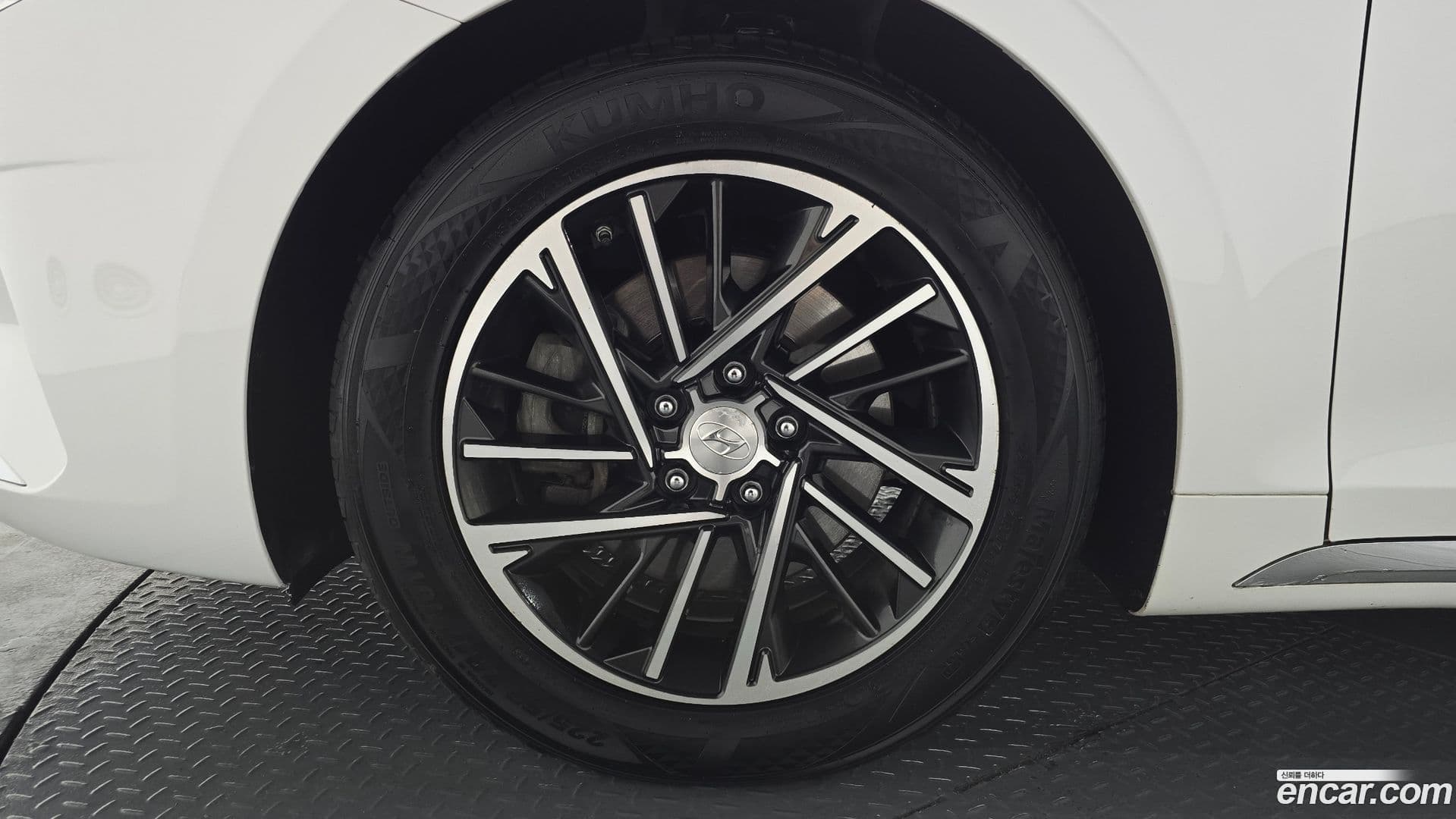 Main__Slider__Photo:Grandeur Hyundai 2019.11-4