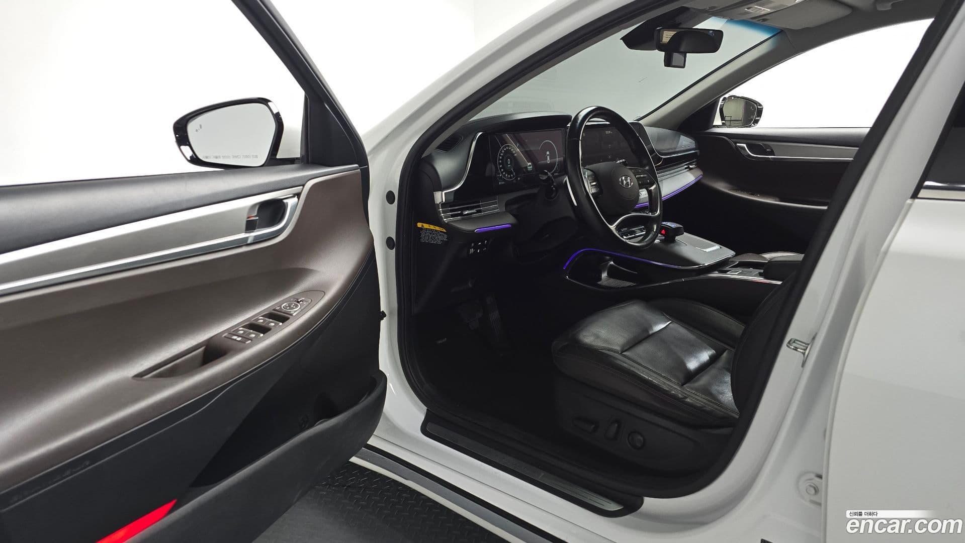 Main__Slider__Photo:Grandeur Hyundai 2019.11-9