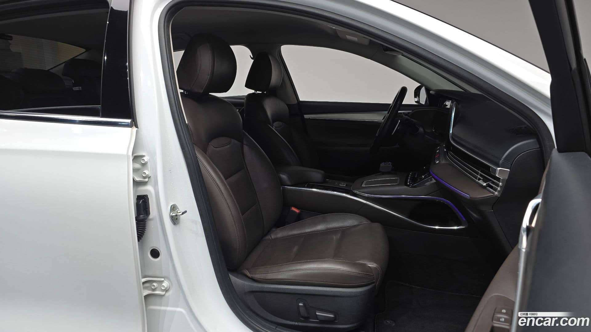 Main__Slider__Photo:Grandeur Hyundai 2019.11-10