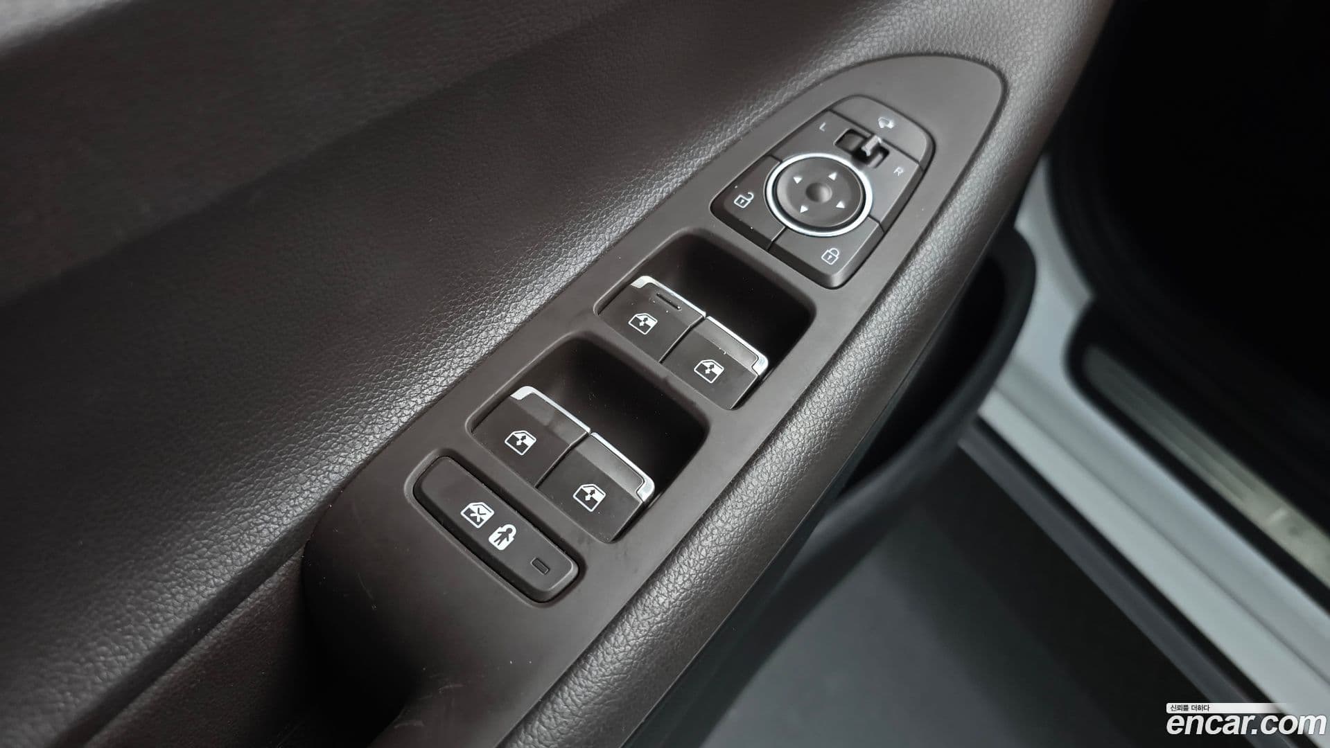 Main__Slider__Photo:Grandeur Hyundai 2019.11-28